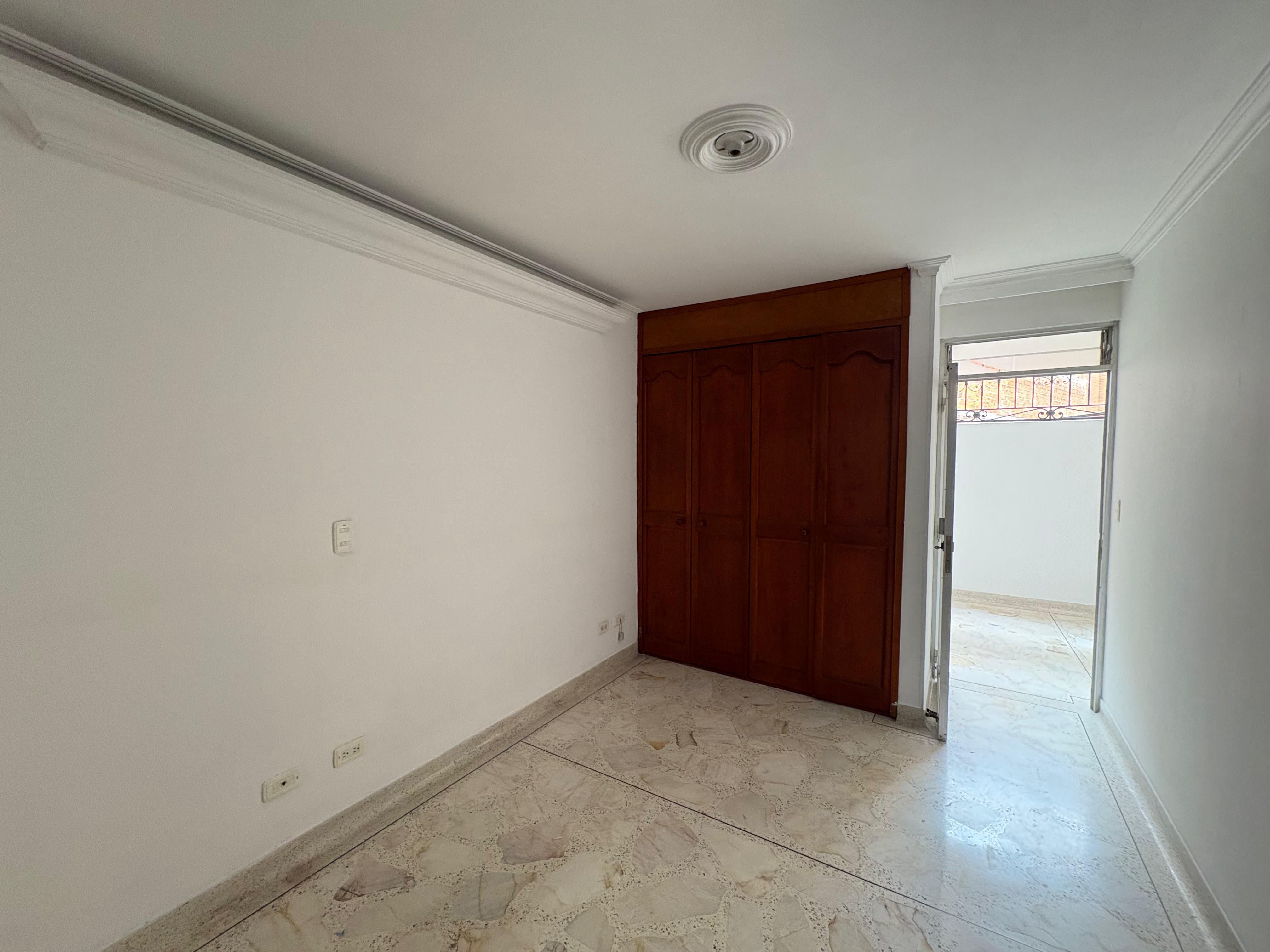 ARRIENDO APARTAMENTO, LAURELES