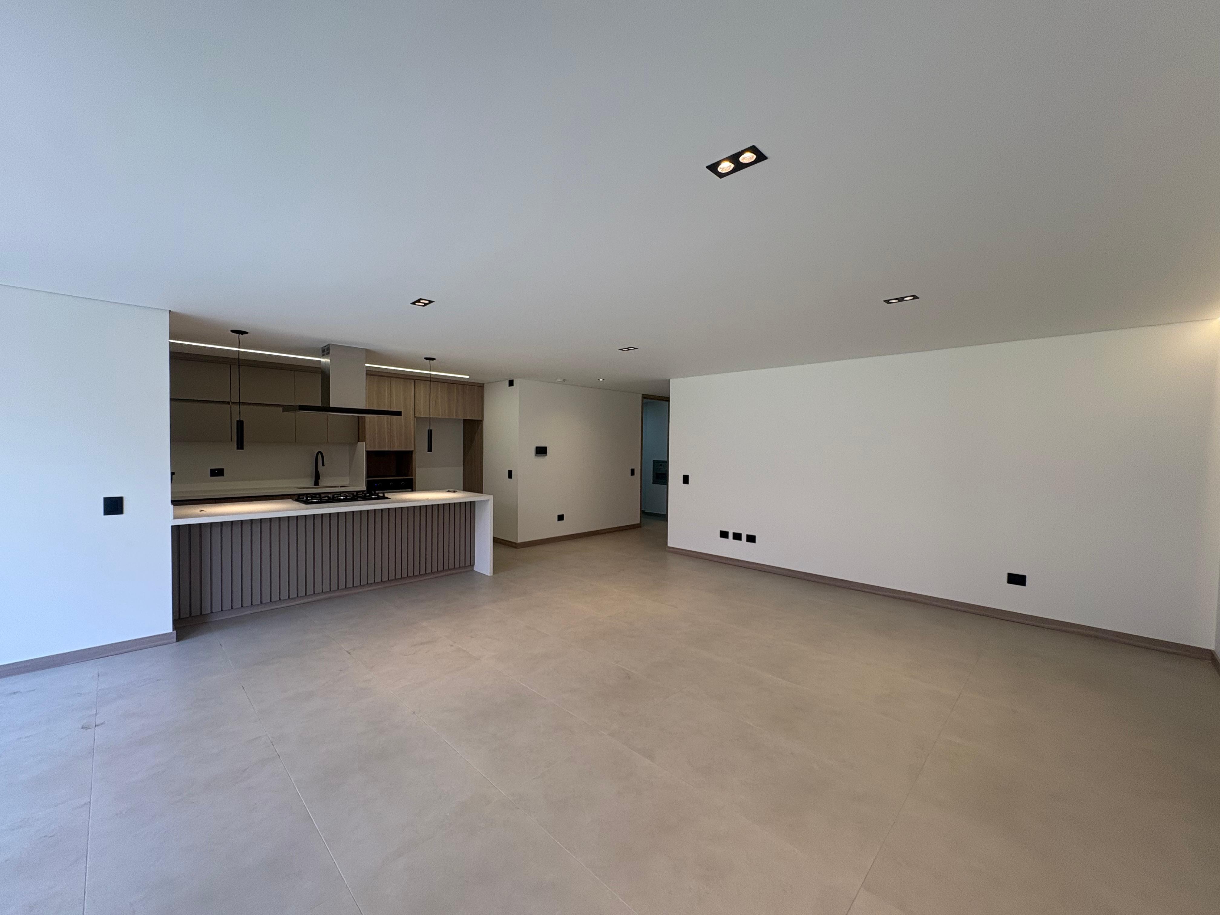 ARRIENDO APARTAMENTO, LAURELES PARA ESTRENAR