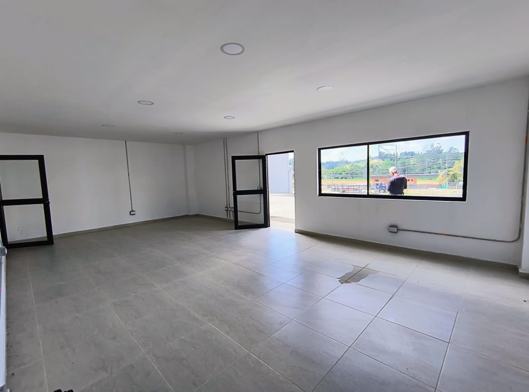 ARRIENDO BODEGA - AUTOPISTA MEDELLÍN - BOGOTÁ