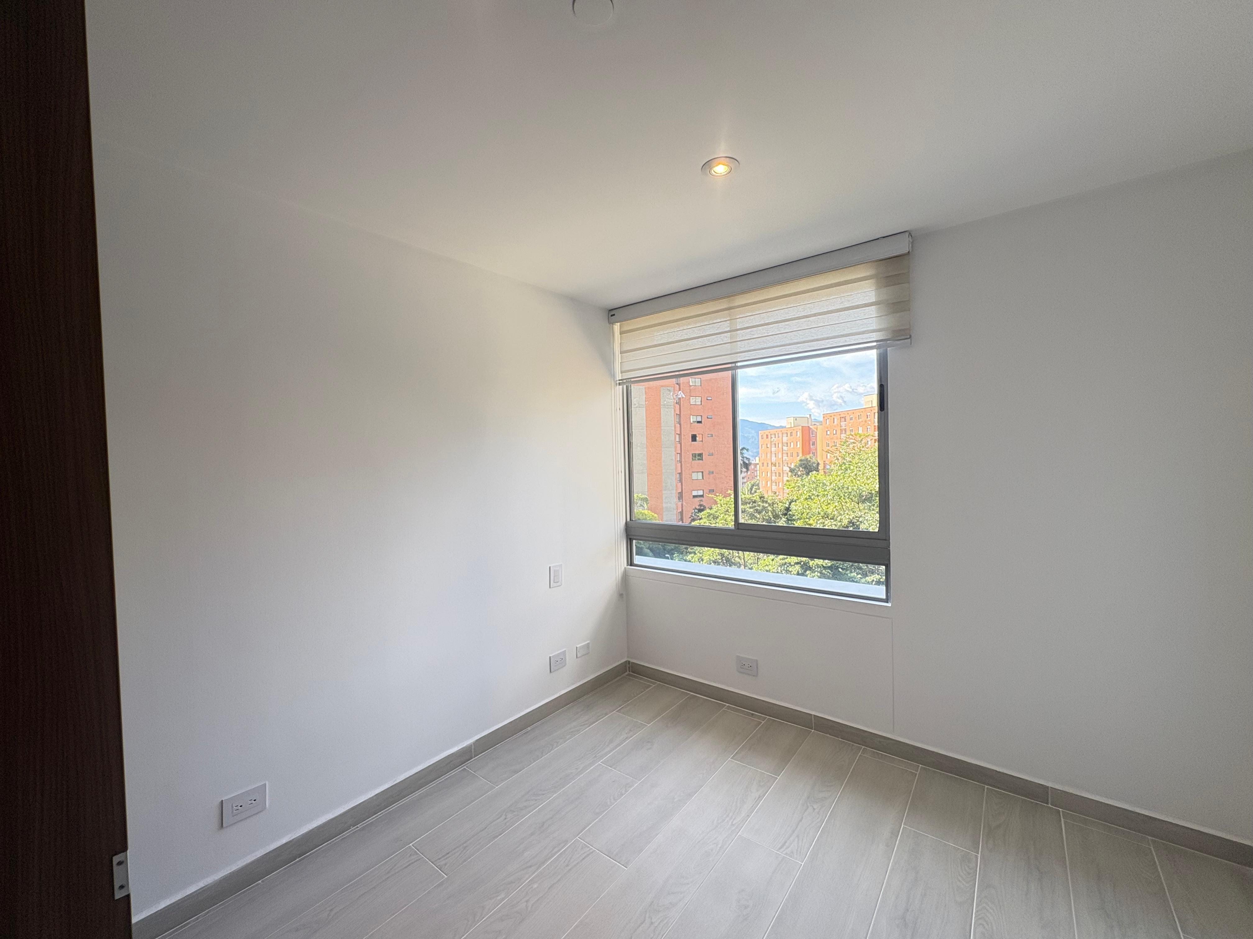 ARRIENDO APARTAMENTO, POBLADO CASTROPOL