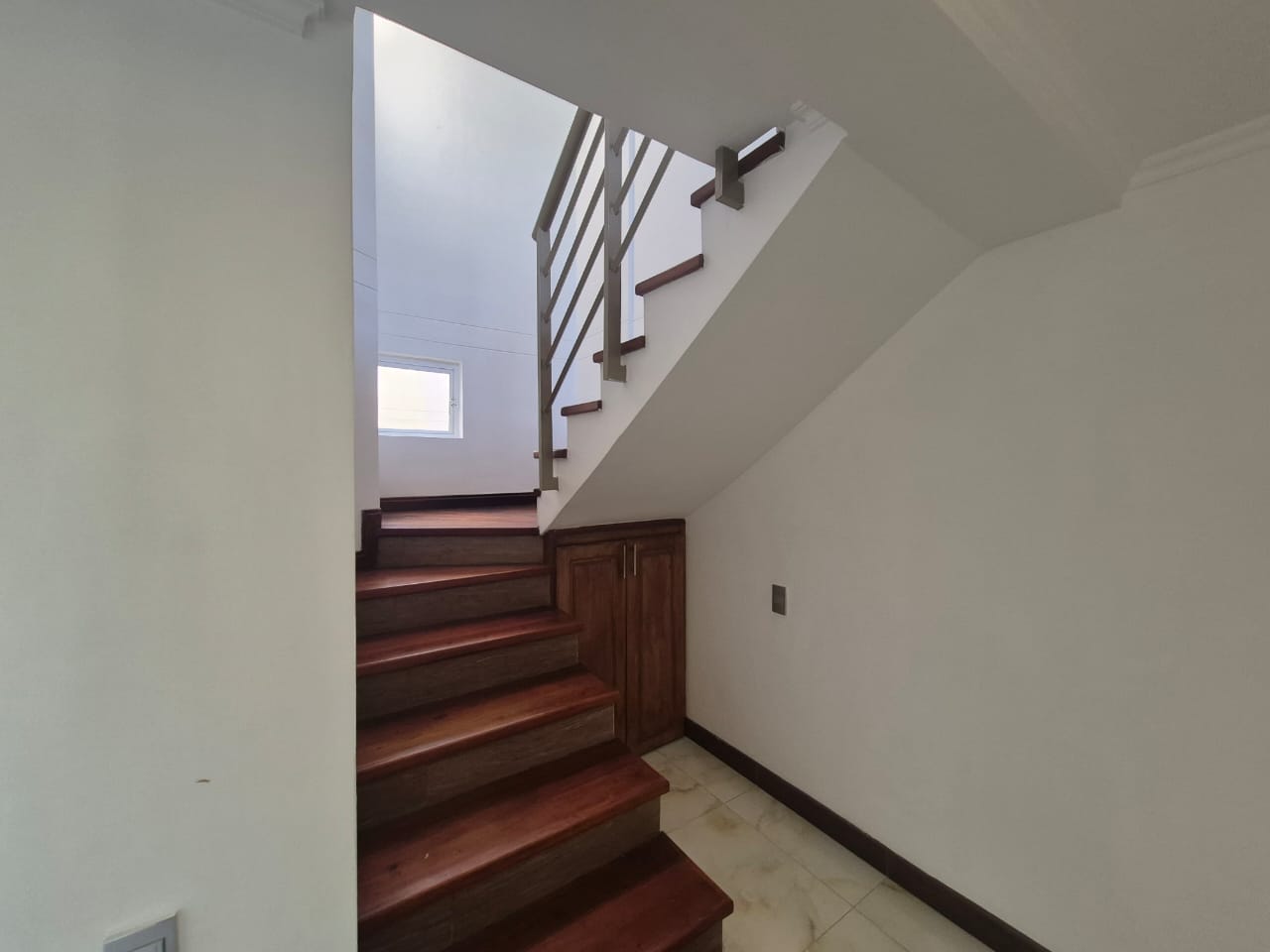 ARRIENDO APARTAMENTO DUPLEX POBLADO PALMAS