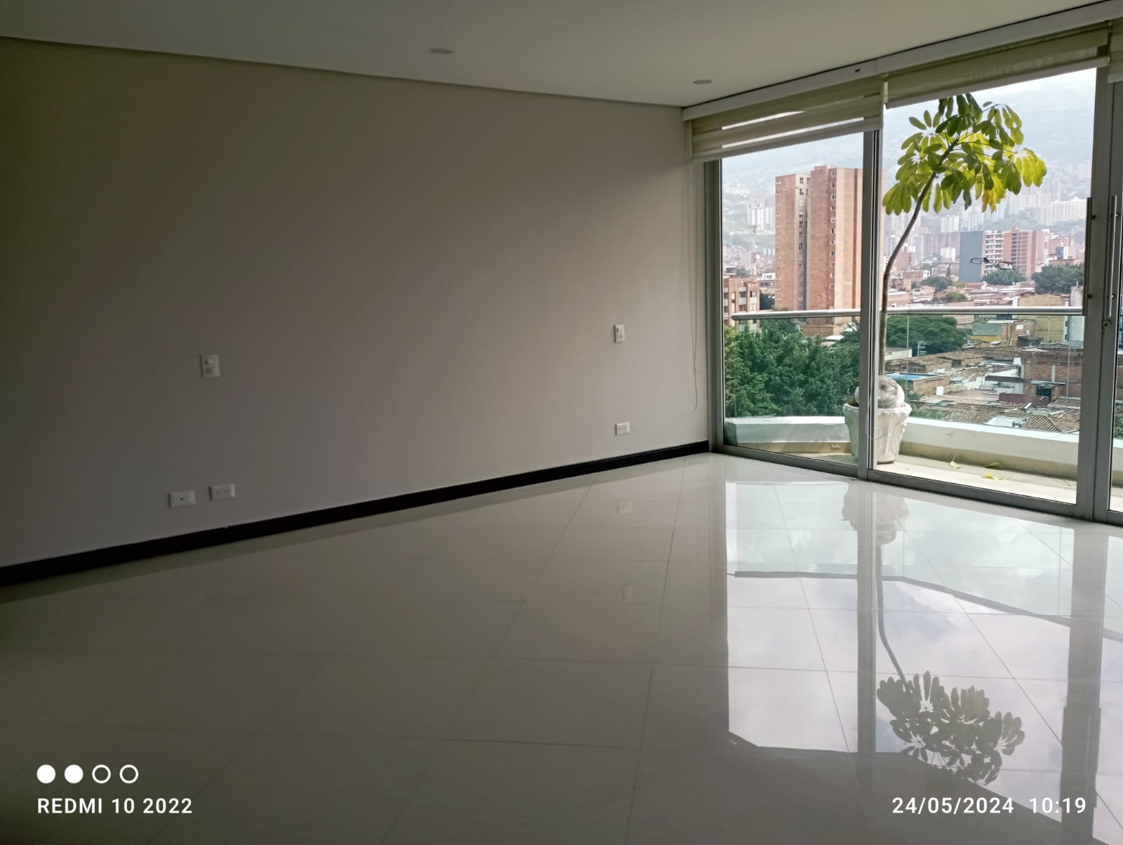 VENTA PENTHOUSE - LAURELES
