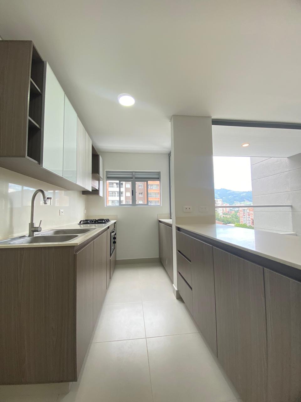 ARRIENDO APARTAMENTO - ENVIGADO LOMA DE LOS MESA