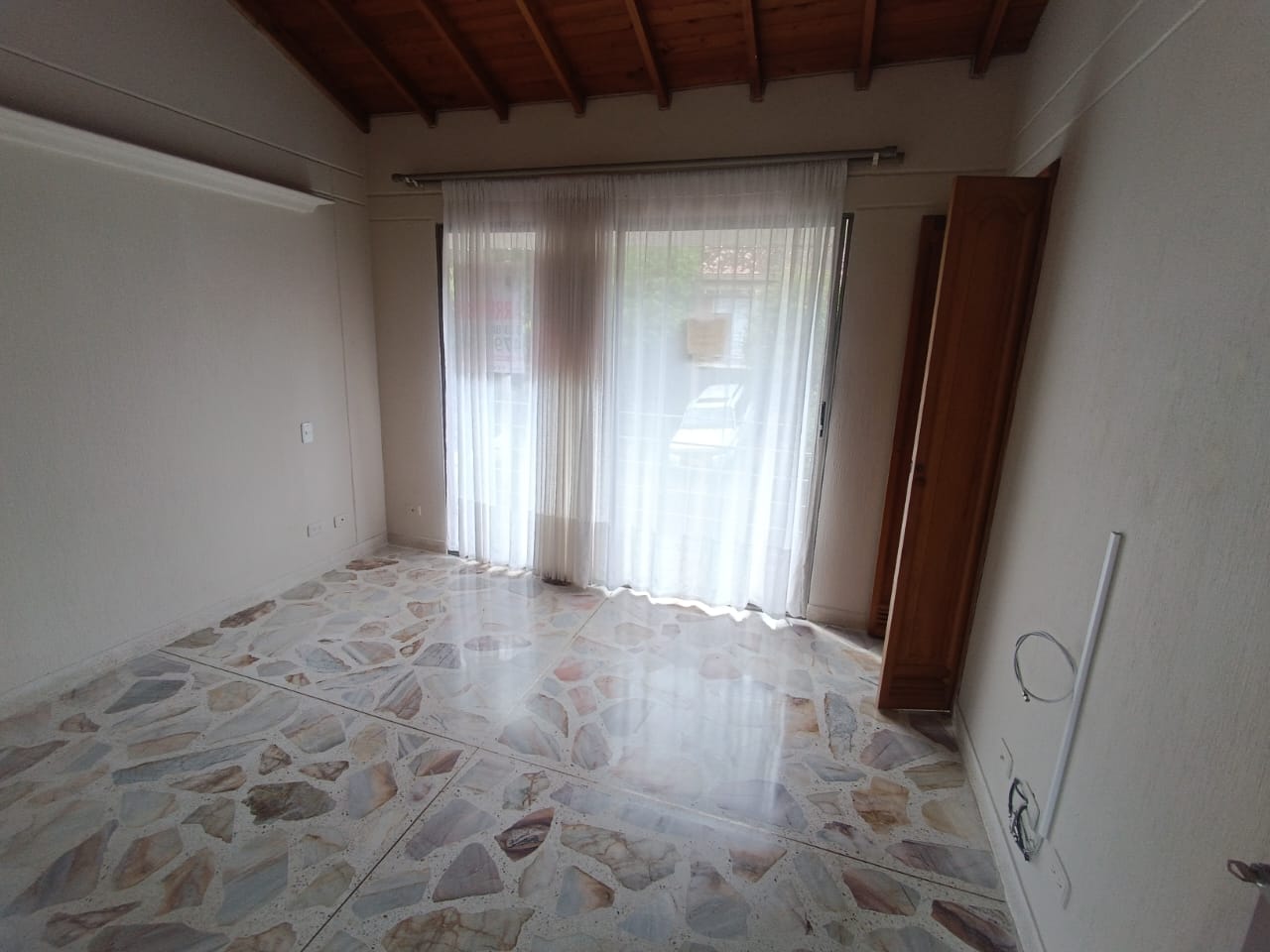 ARRIENDO APARTAMENTO - ENVIGADO LAS BRUJAS