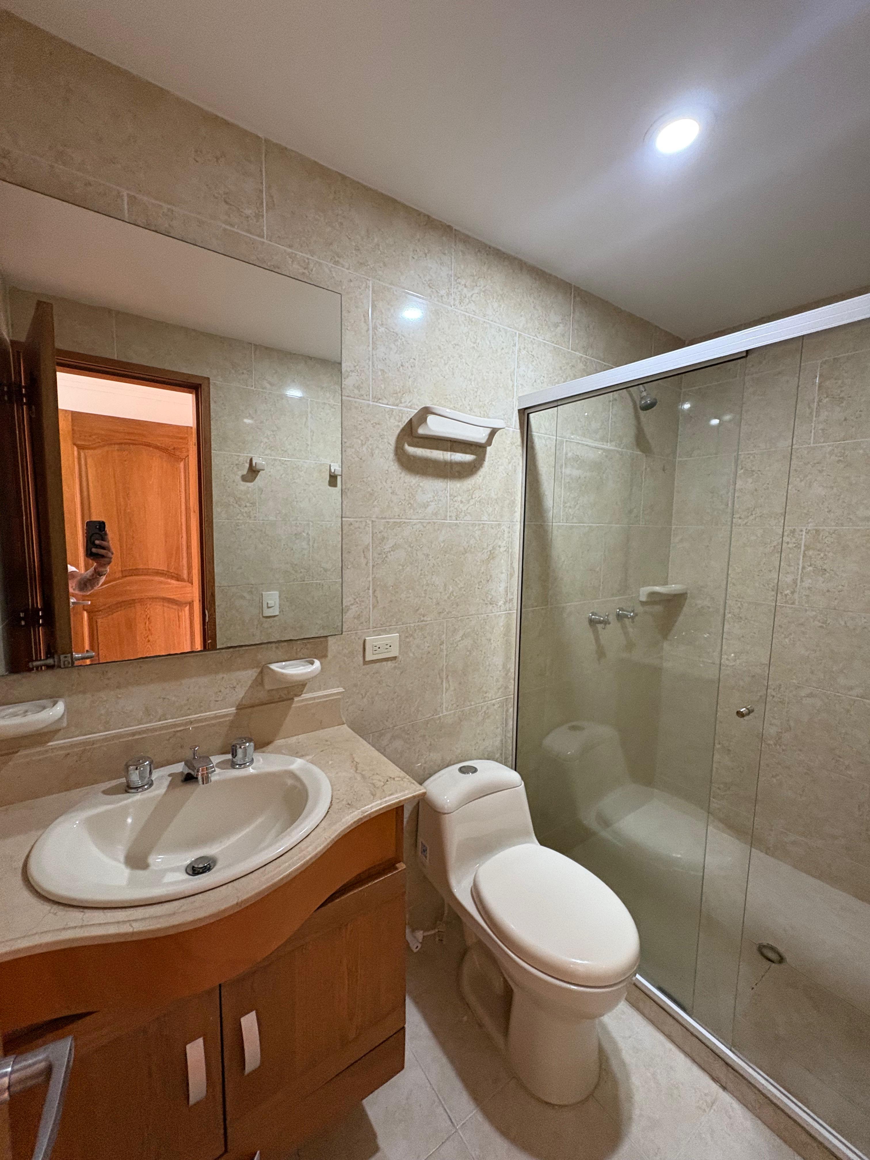 ARRIENDO APARTAMENTO - LAURELES