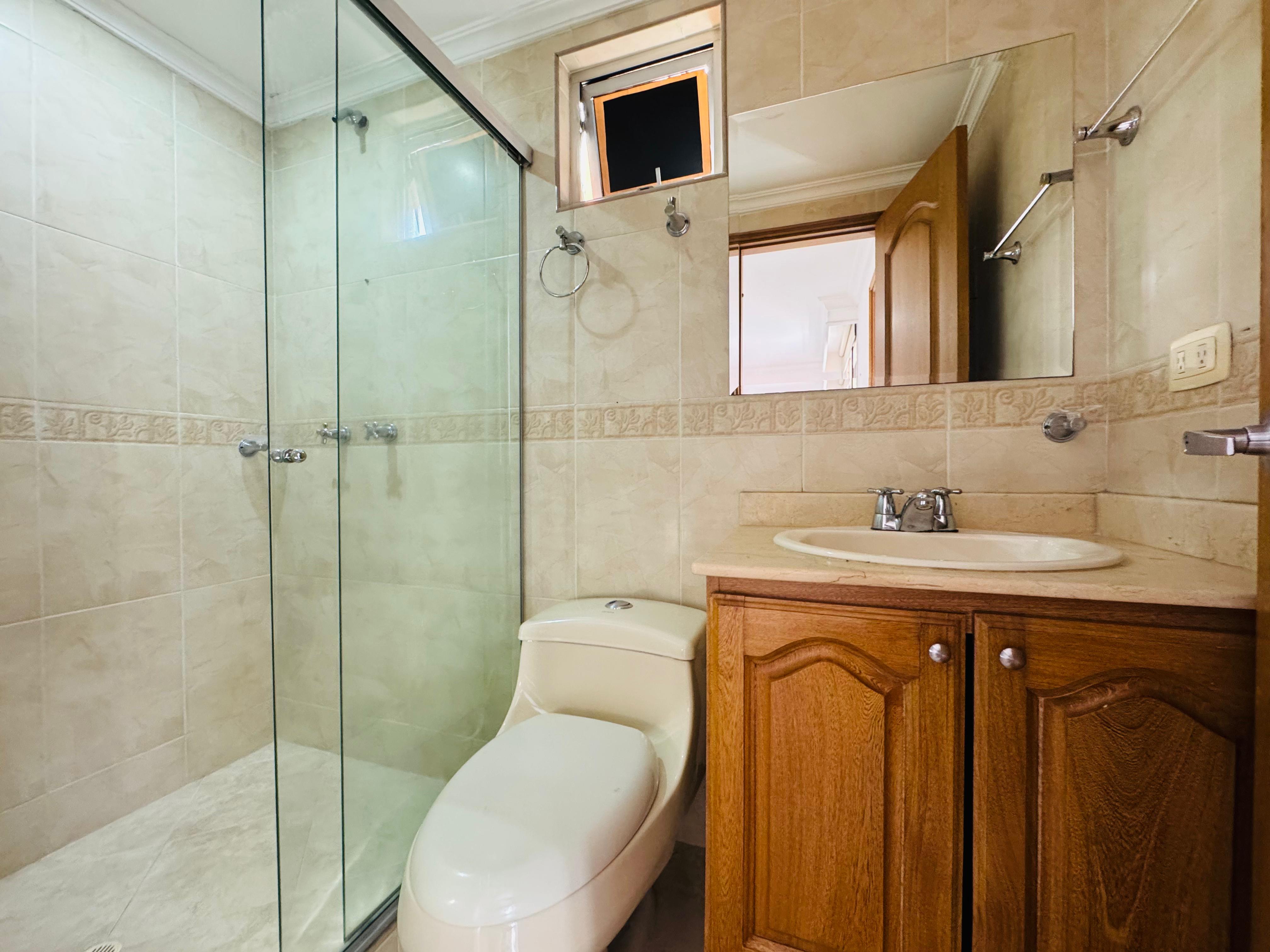 ARRIENDO APARTAMENTO - LAURELES