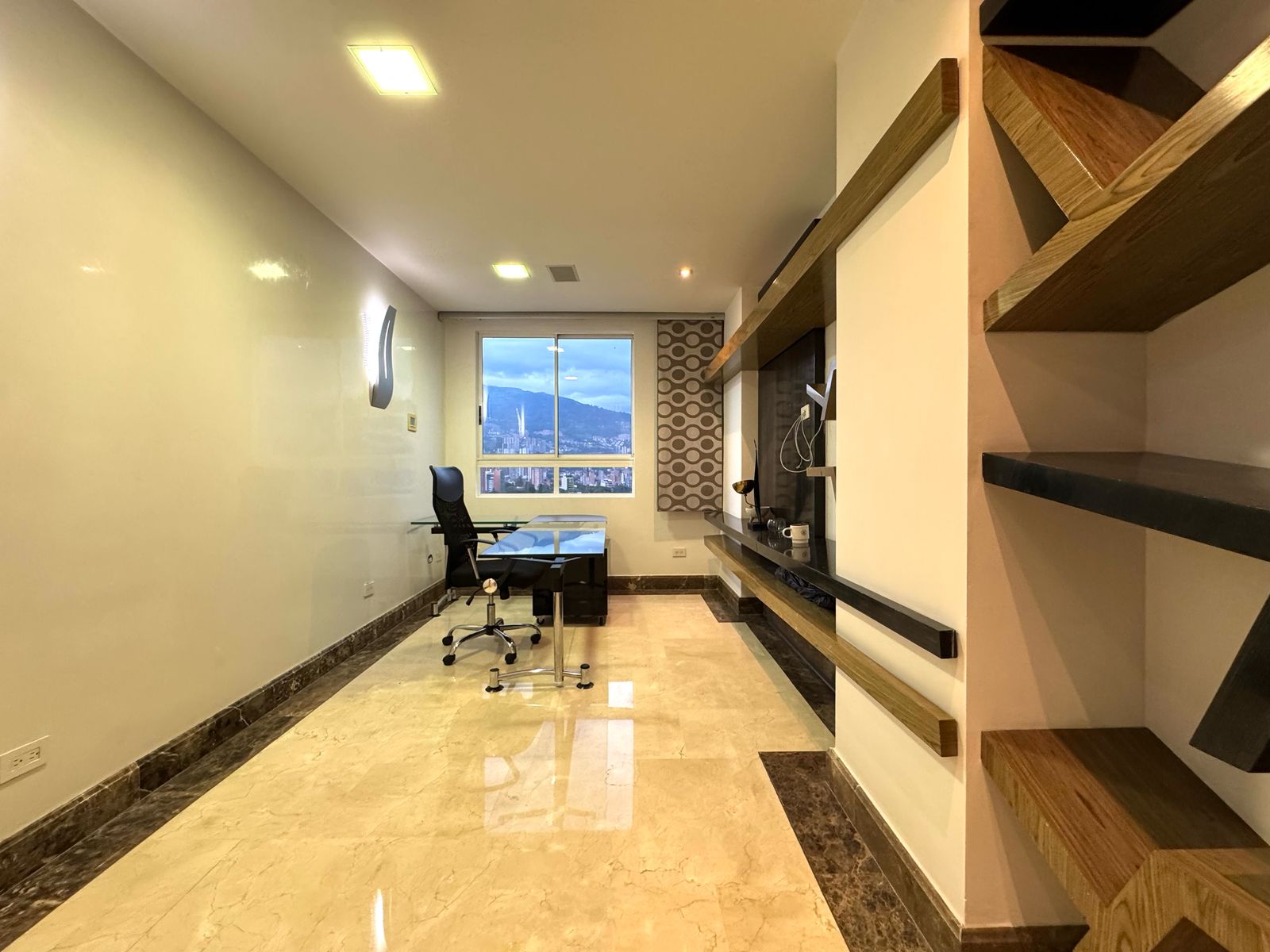 ARRIENDO PENTHOUSE, LAURELES