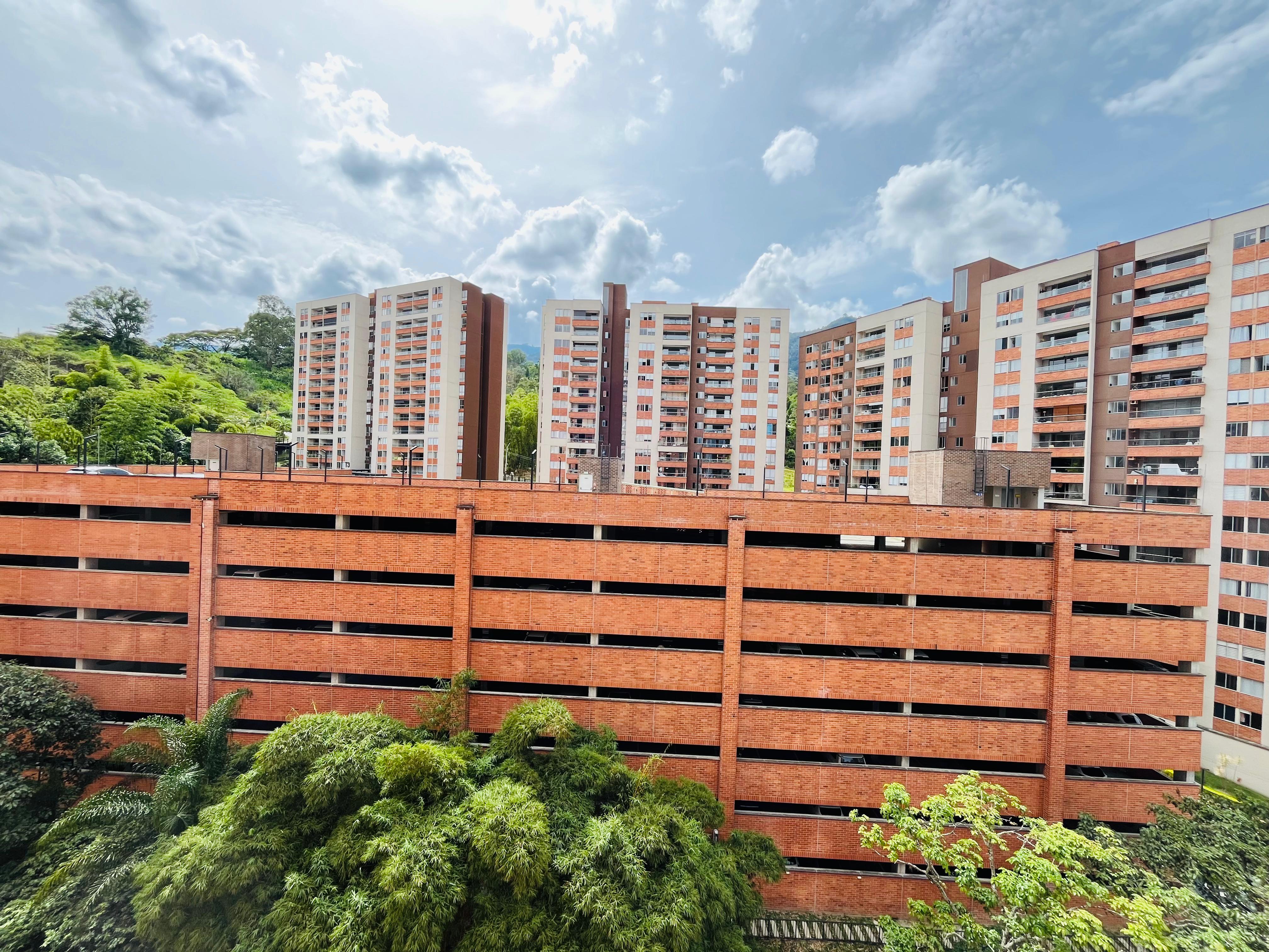 ARRIENDO APARTAMENTO - ENVIGADO EL CHINGUI
