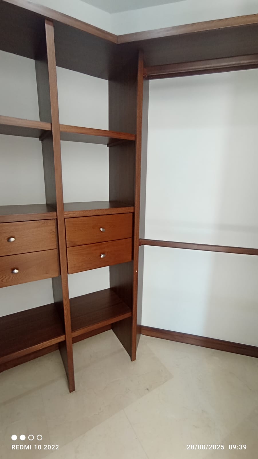 ARRIENDO APARTAMENTO - LAURELES