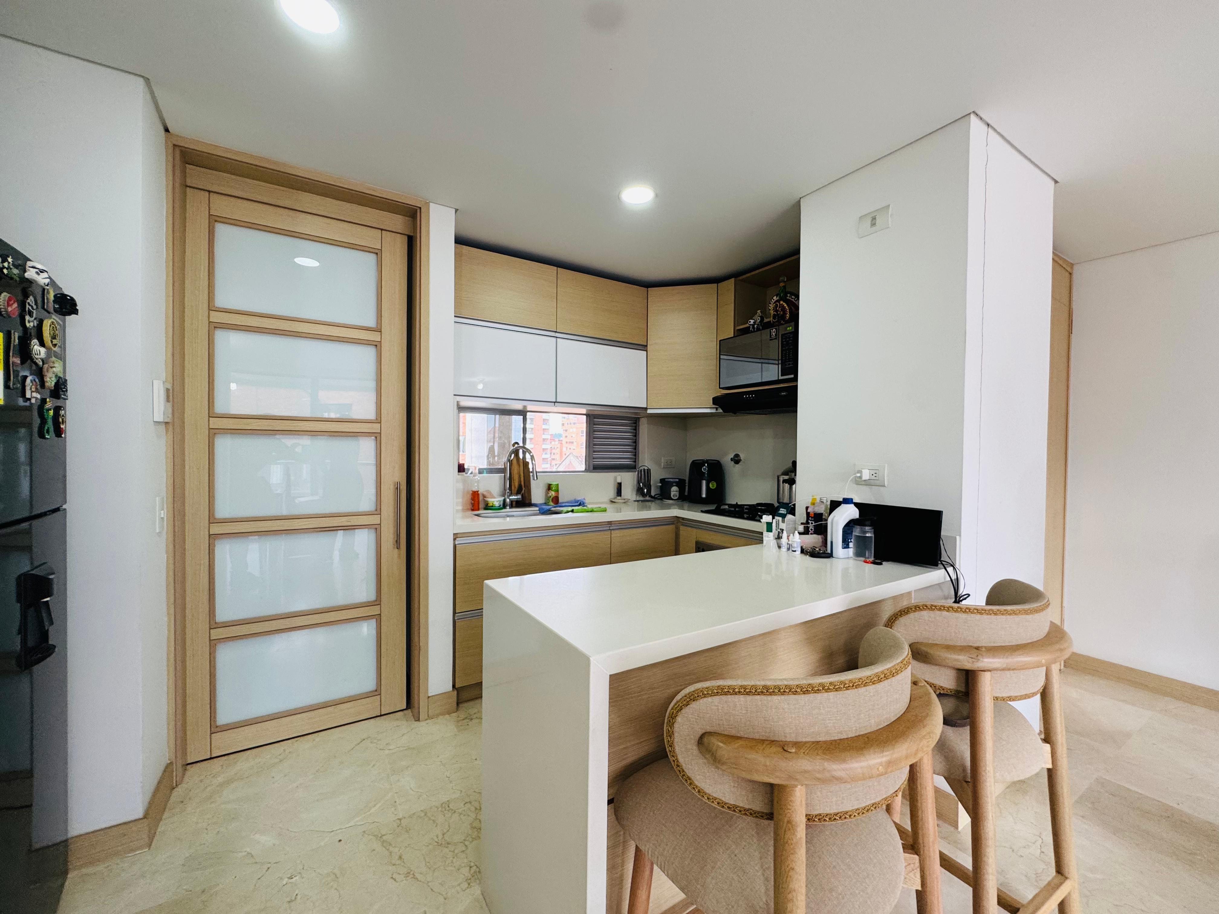ARRIENDO APARTAMENTO - LAURELES