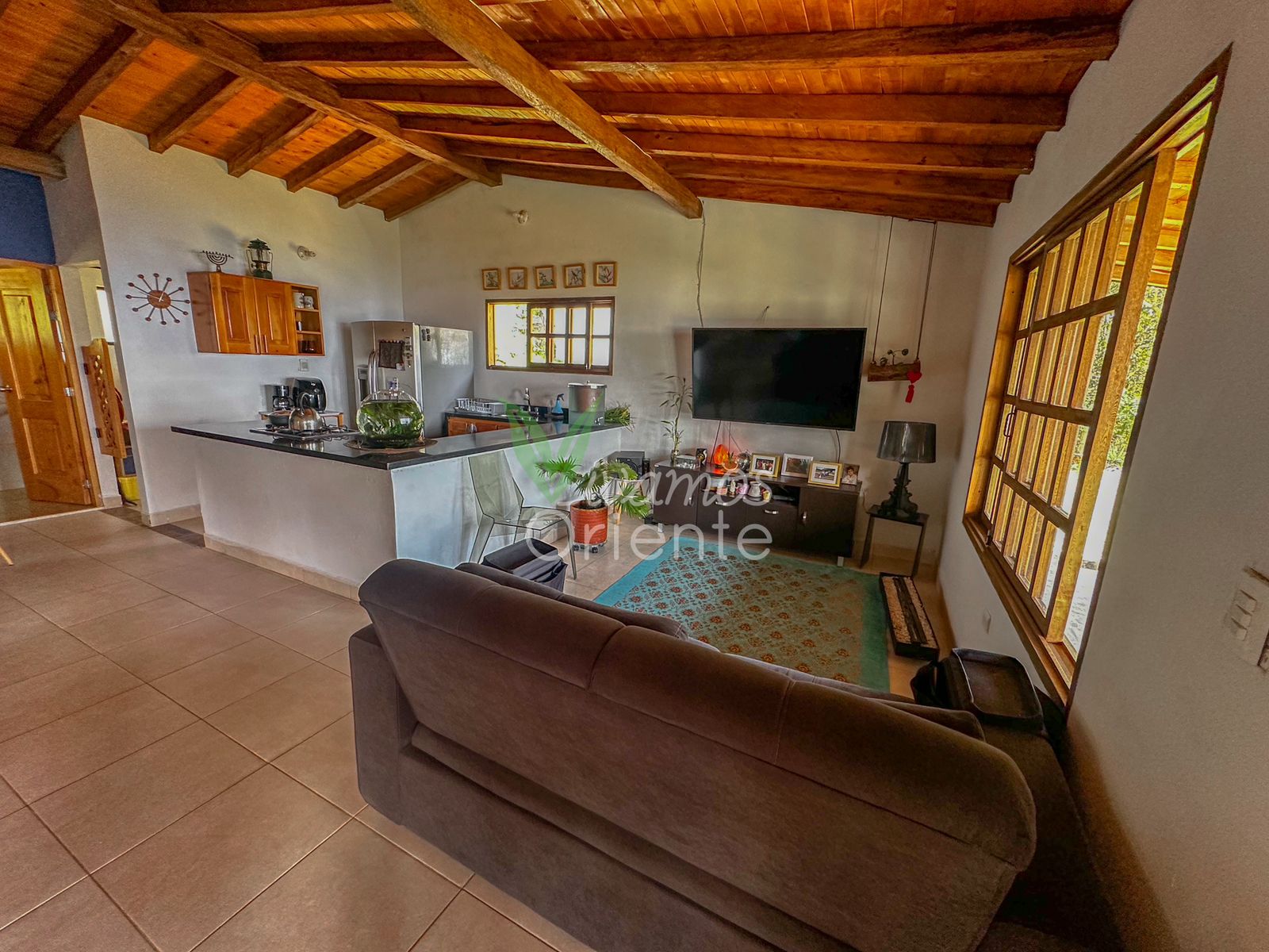 ARRIENDO CASA CAMPESTRE - SANTA ELENA
