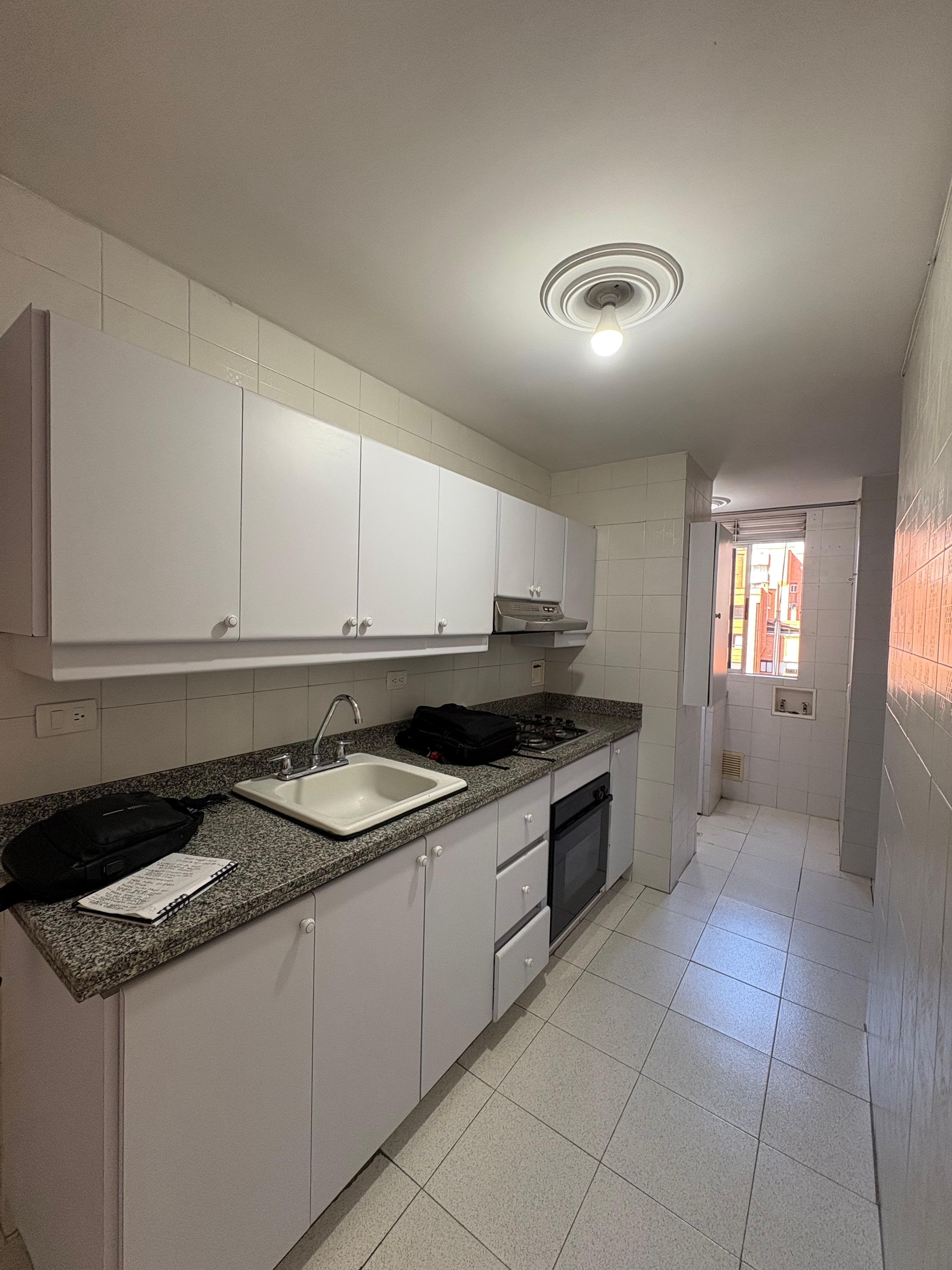 ARRIENDO APARTAMENTO, LAURELES