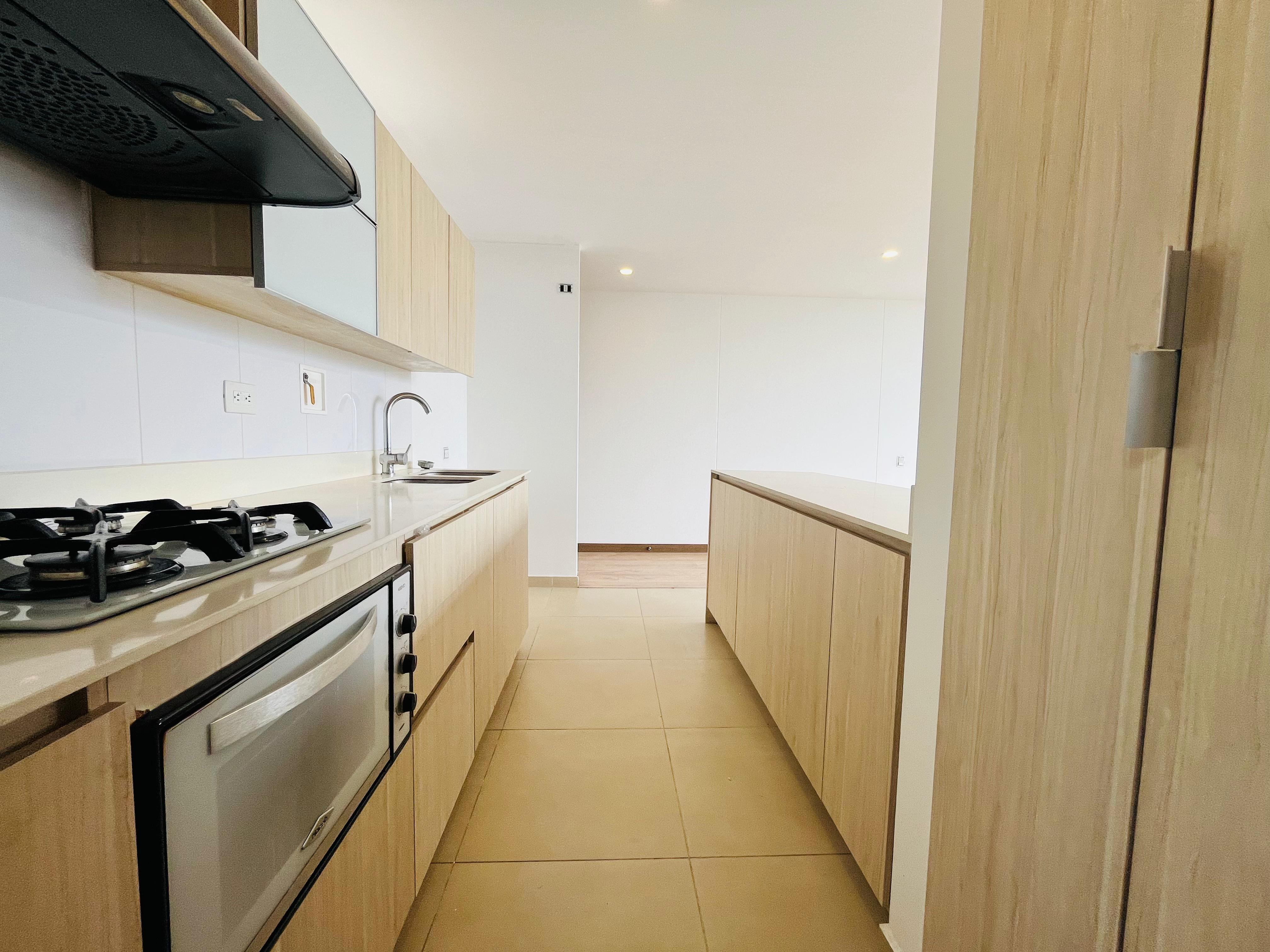 ARRIENDO APARTAESTUDIO - POBLADO LOS GONZALEZ