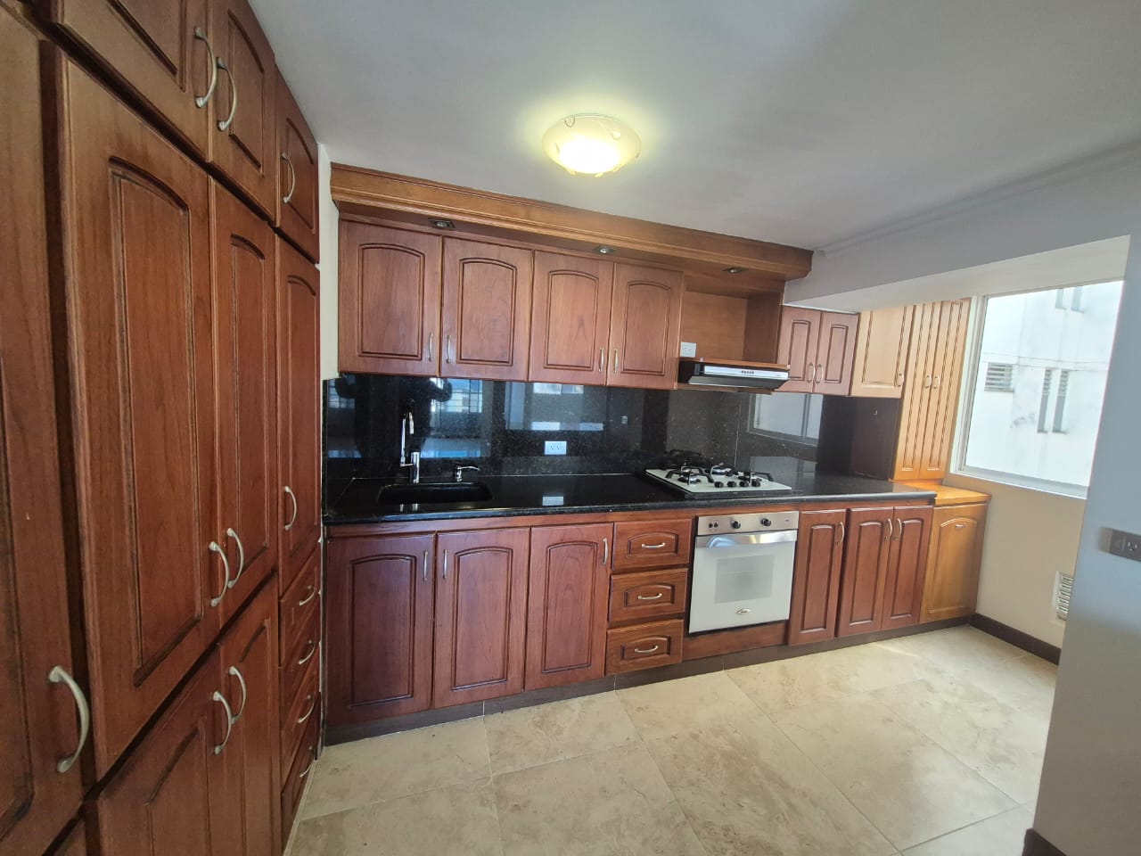 ARRIENDO APARTAMENTO DUPLEX POBLADO PALMAS