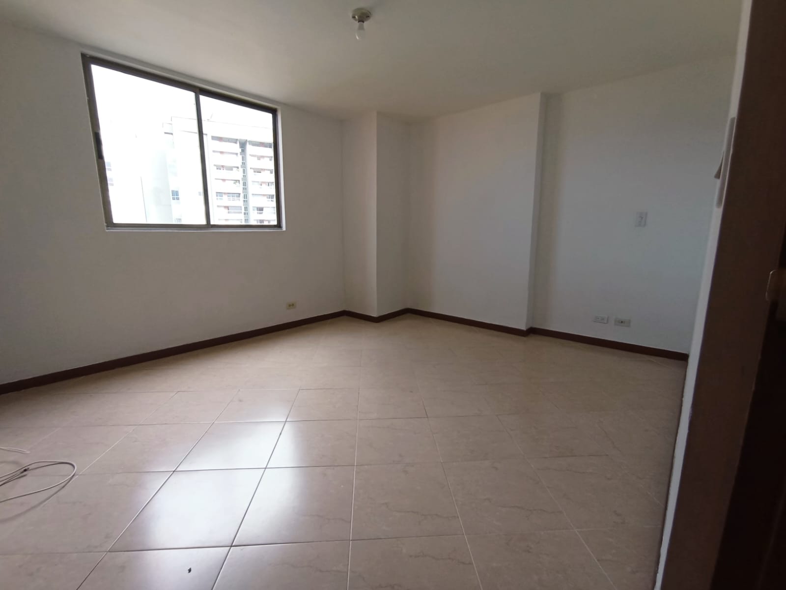 ARRIENDO APARTAMENTO - LOMA LOS BERNAL