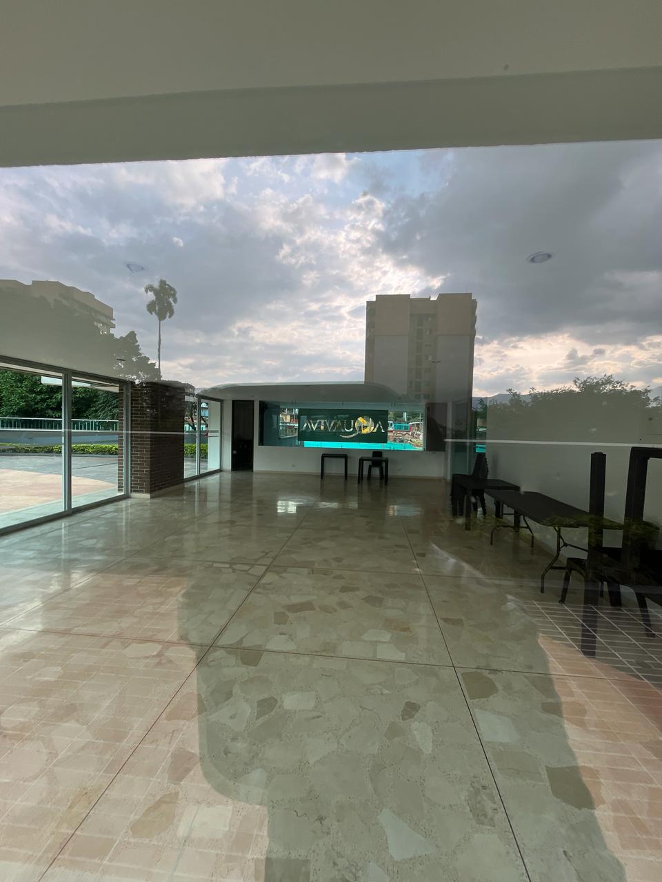 ARRIENDO APARTAMENTO - POBLADO CASTROPOL
