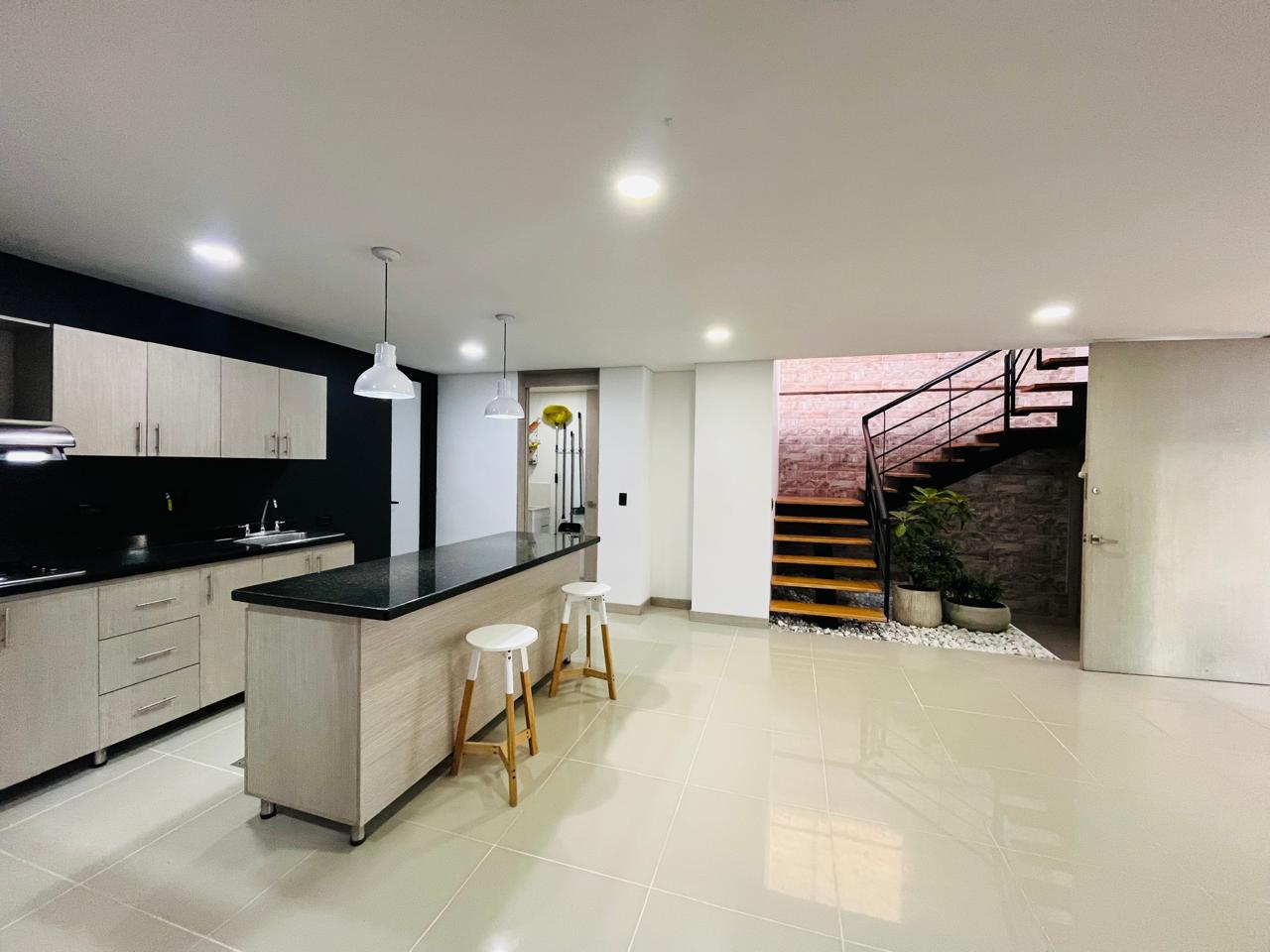 ARRIENDO CASA, ENVIGADO INTERMEDIA