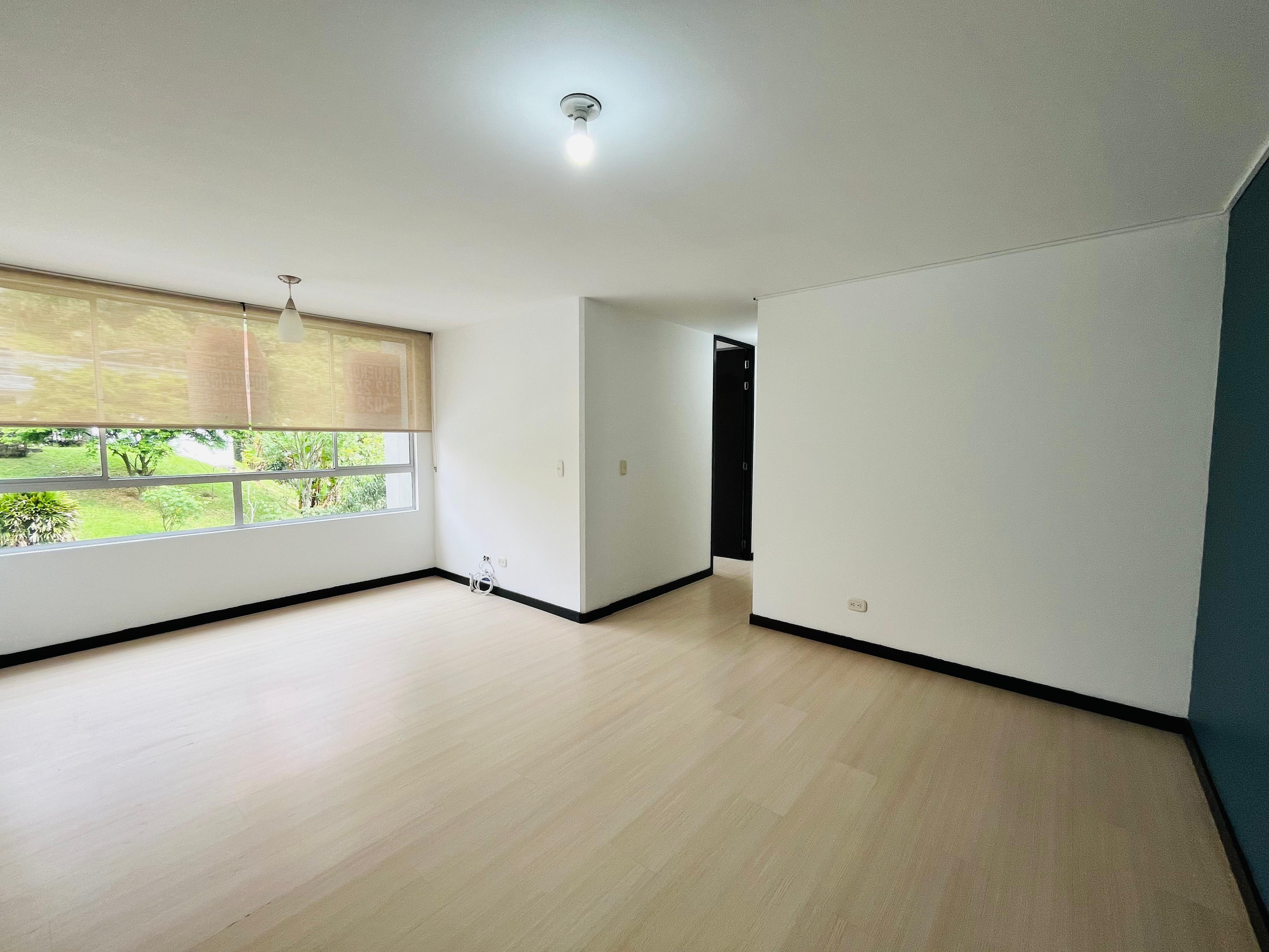 ARRIENDO APARTAMENTO - ENVIGADO TRIANON