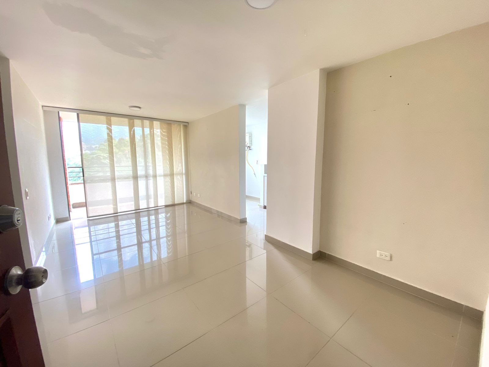 ARRIENDO APARTAMENTO - ENVIGADO LAS BRUJAS