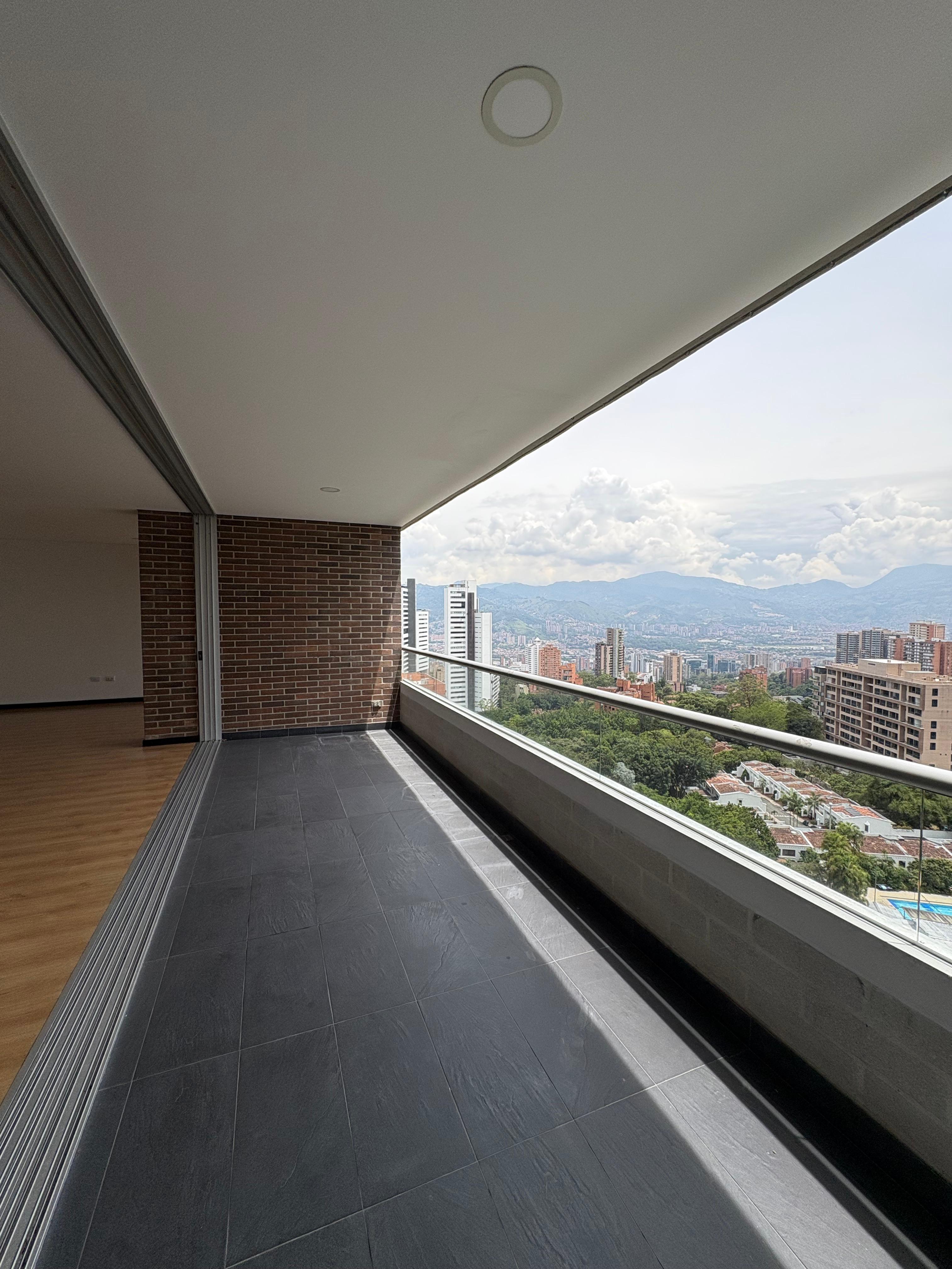 ARRIENDO APARTAMENTO, POBLADO SAN LUCAS