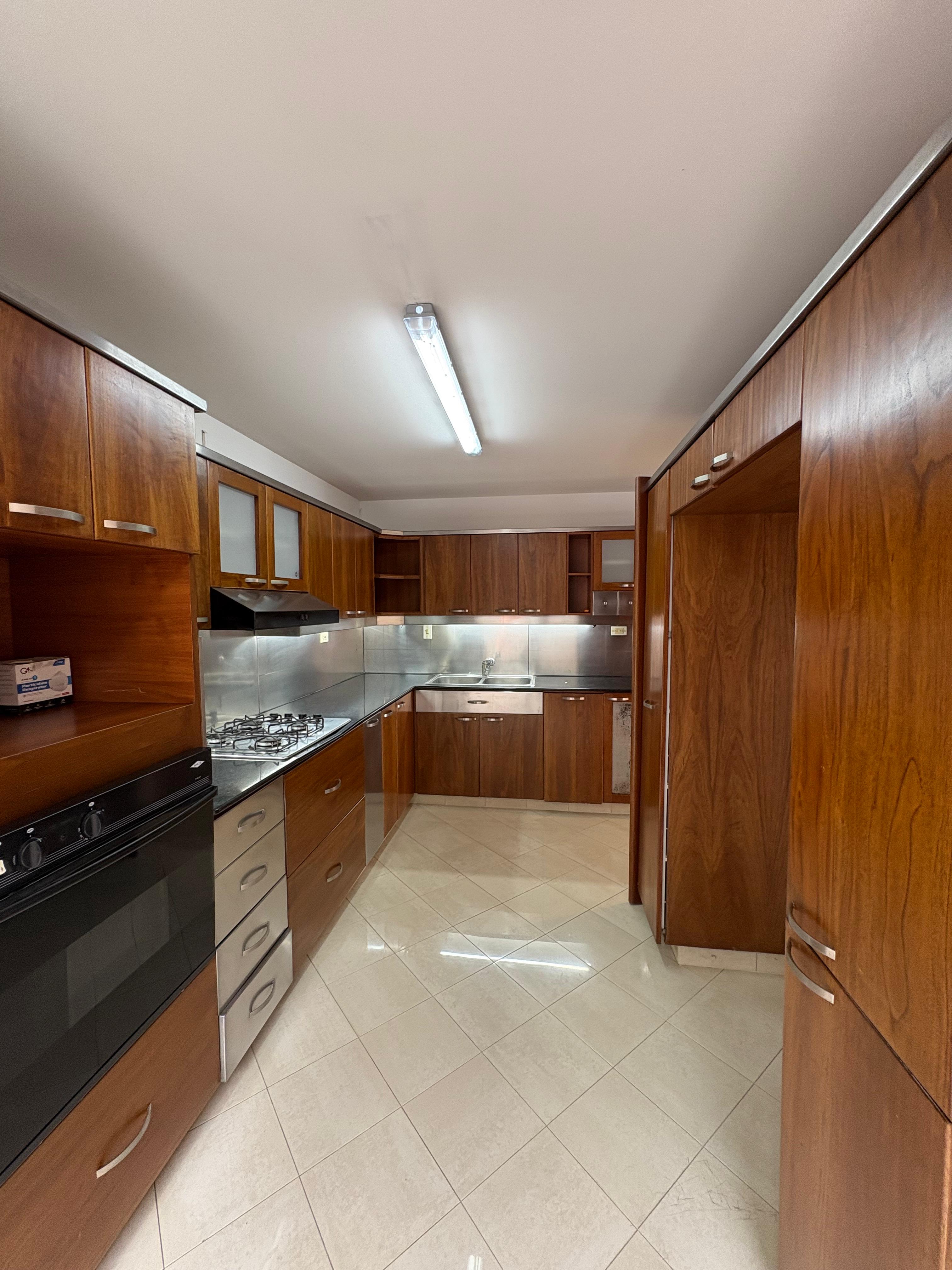 ARRIENDO APARTAMENTO, POBLADO CALERA