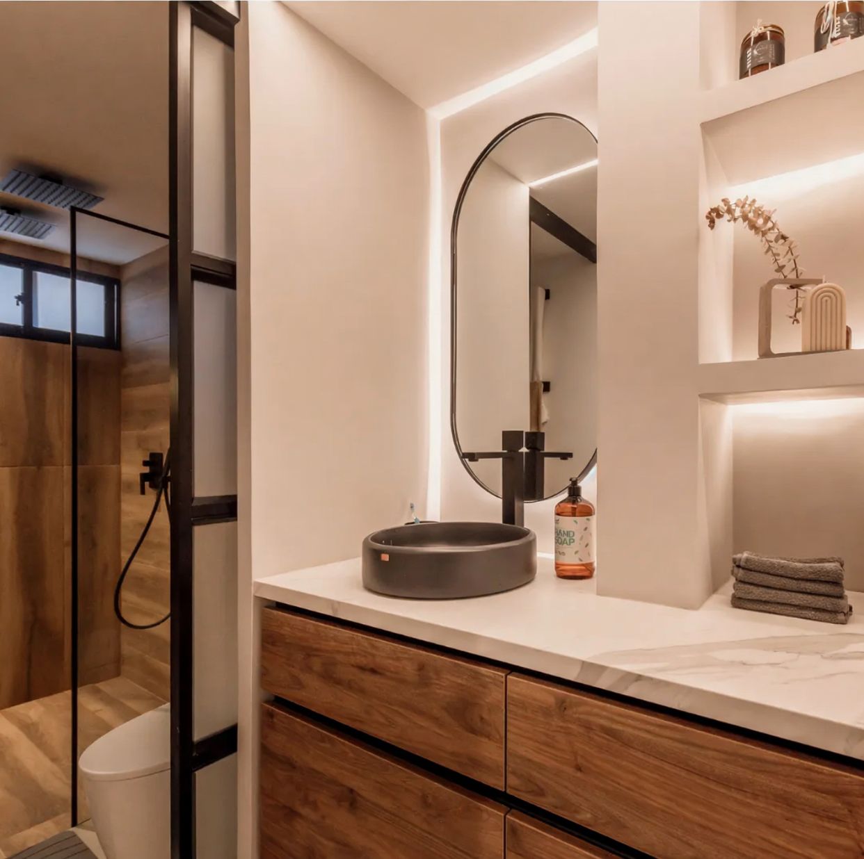 ARRIENDO APARTAMENTO AMOBLADO - CONQUISTADORES