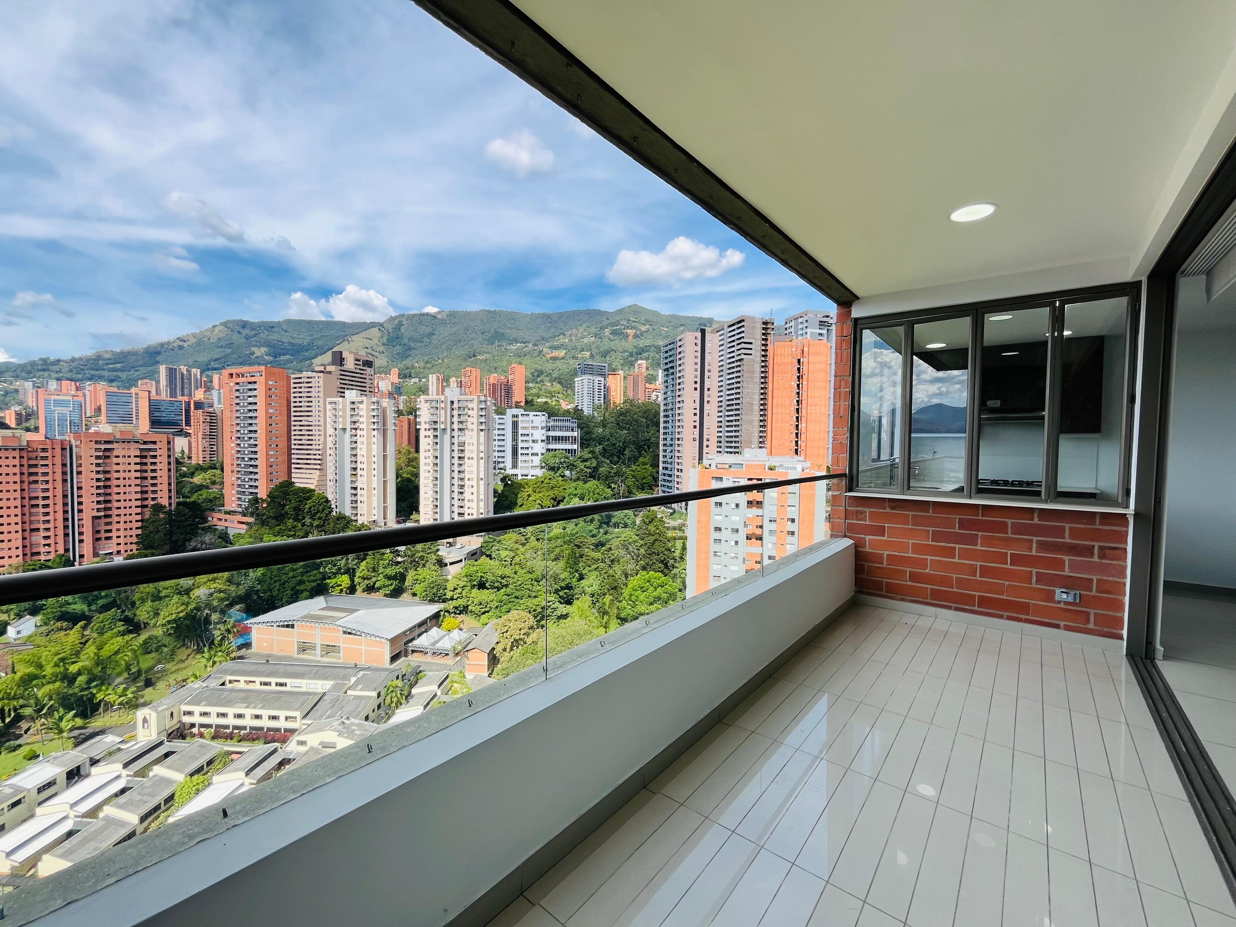 ARRIENDO APARTAMENTO - POBLADO LOS BALSOS