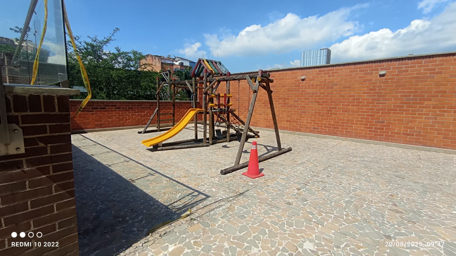 ARRIENDO APARTAMENTO - LAURELES