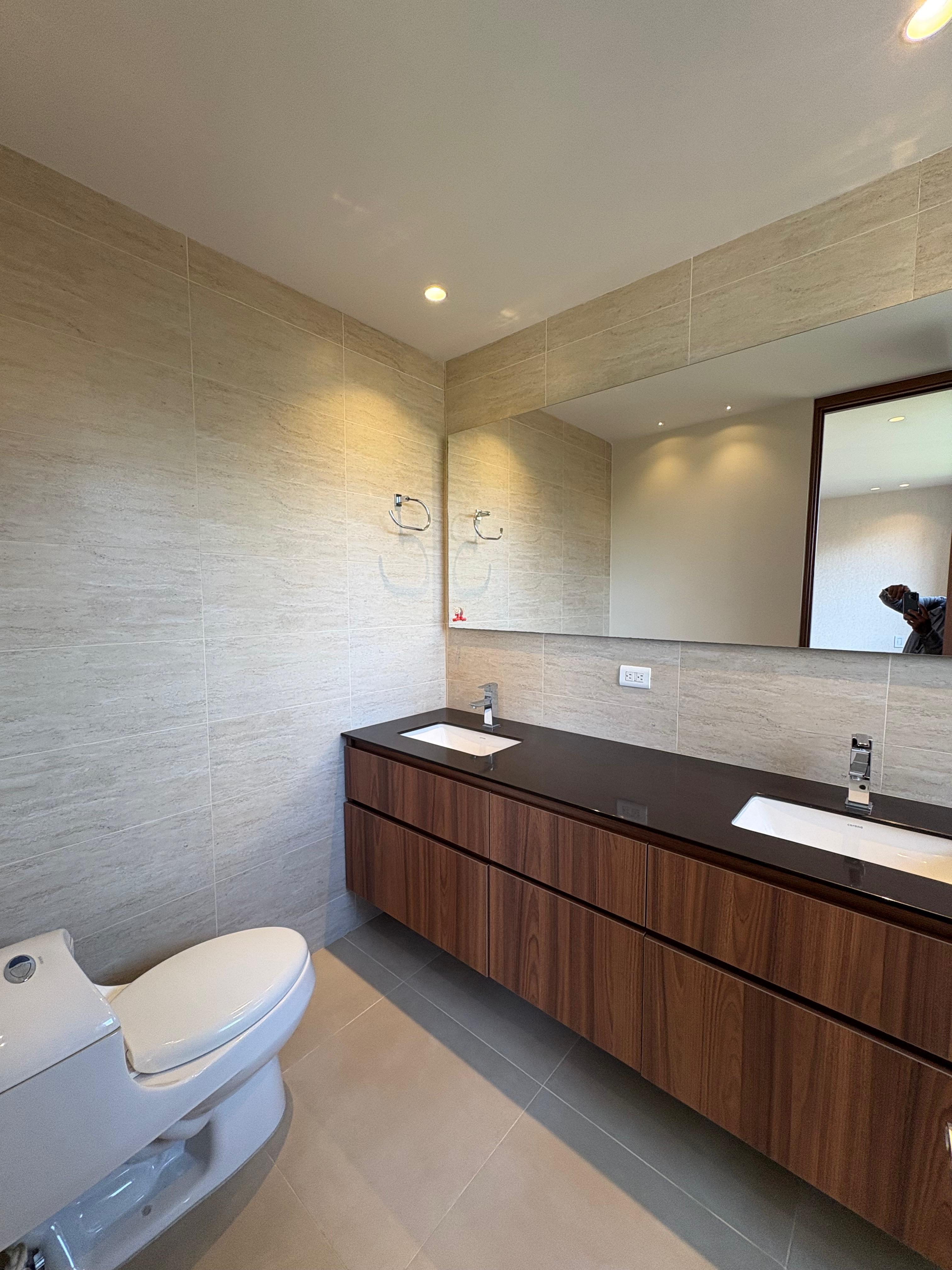 ARRIENDO APARTAMENTO, POBLADO TESORO