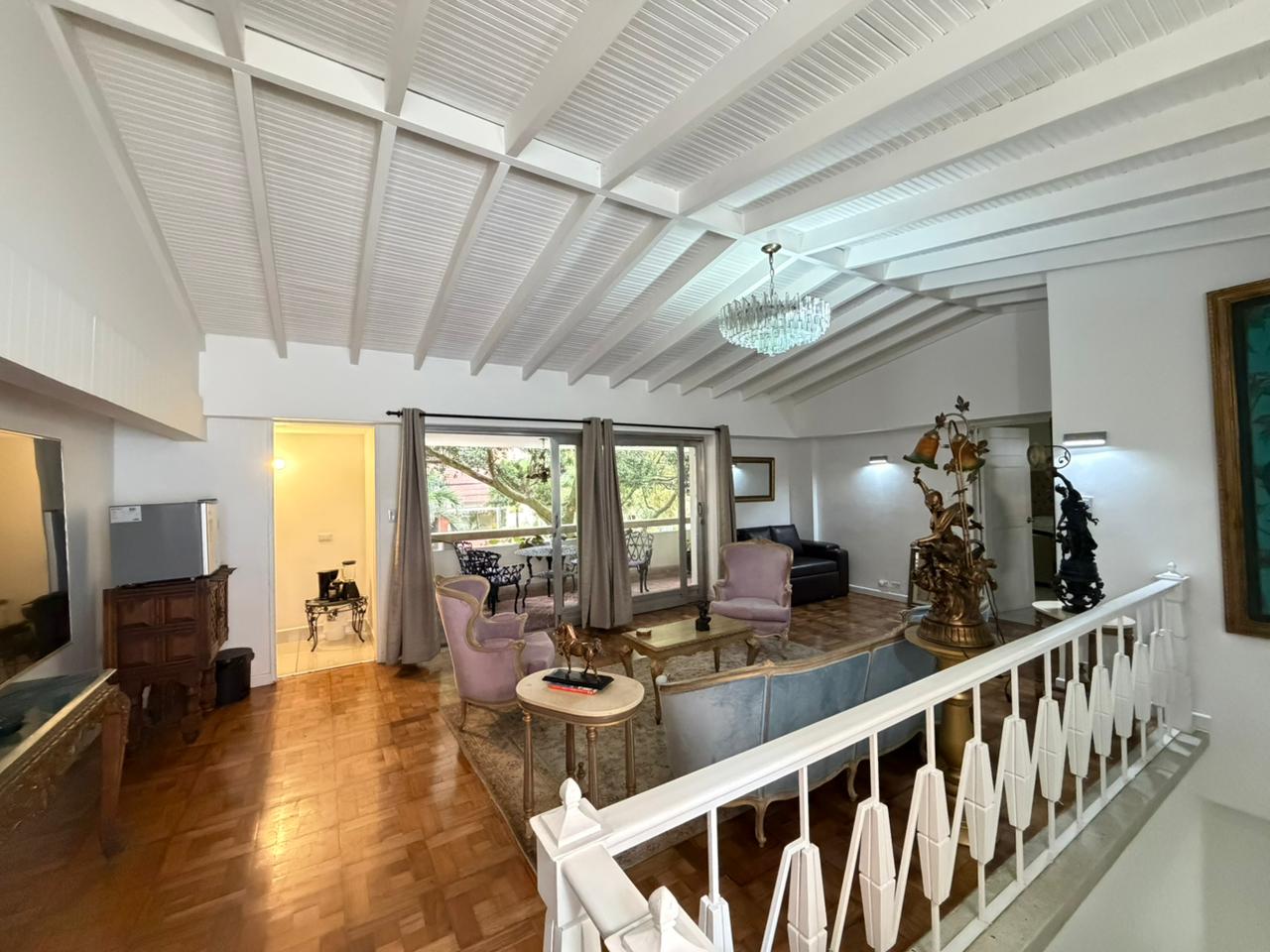 ARRIENDO CASA AMOBLADA O DESOCUPADA - LAURELES