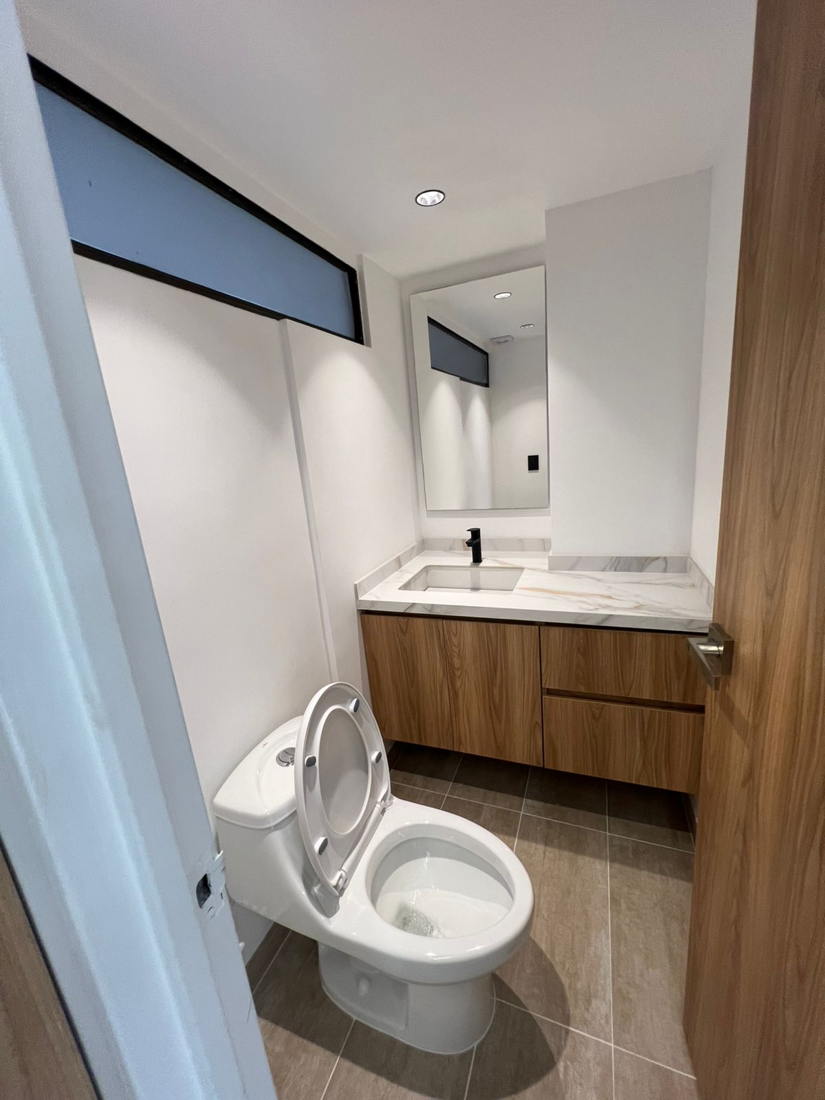 ARRIENDO APARTAMENTO, POBLADO LA CONCHA