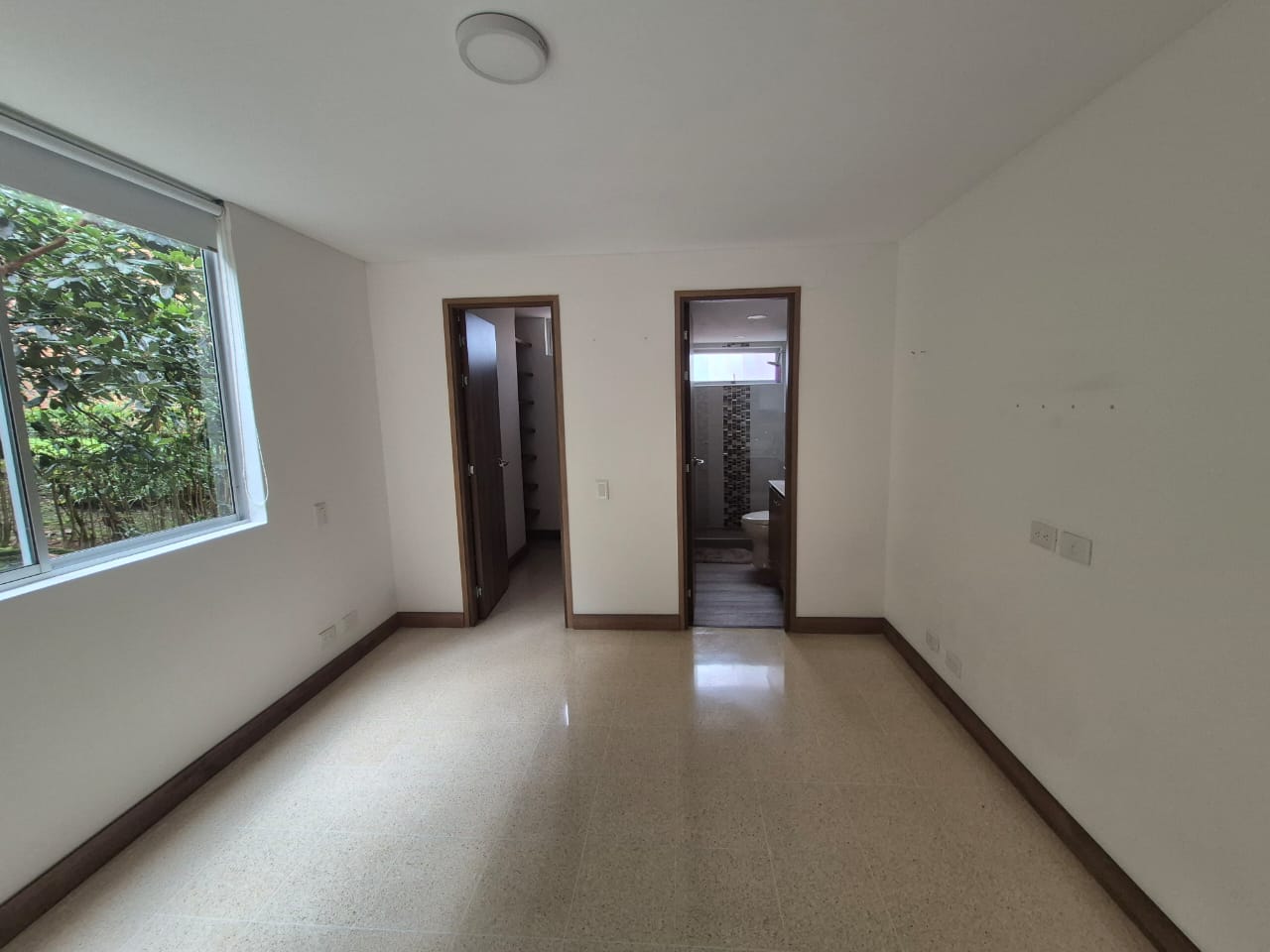 ARRIENDO APARTAMENTO, POBLADO FRONTERA