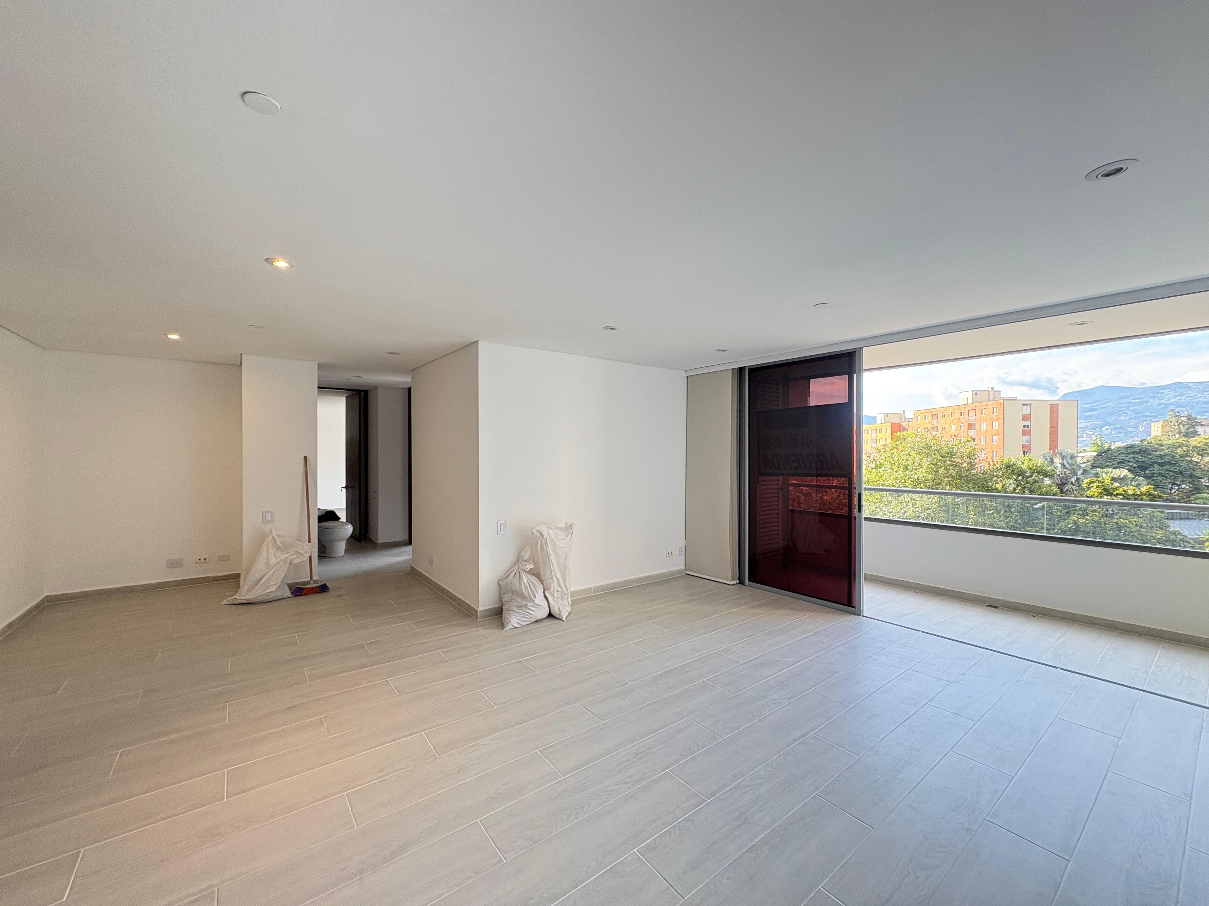 ARRIENDO APARTAMENTO, POBLADO CASTROPOL