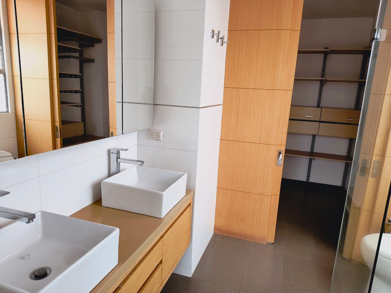 ARRIENDO APARTAMENTO - CASTROPOL