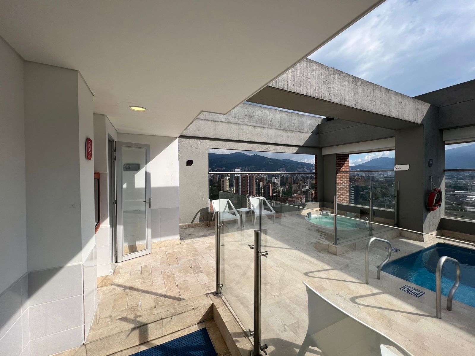 ARRIENDO APARTAMENTO - SANTA MARIA DE LOS ANGELES