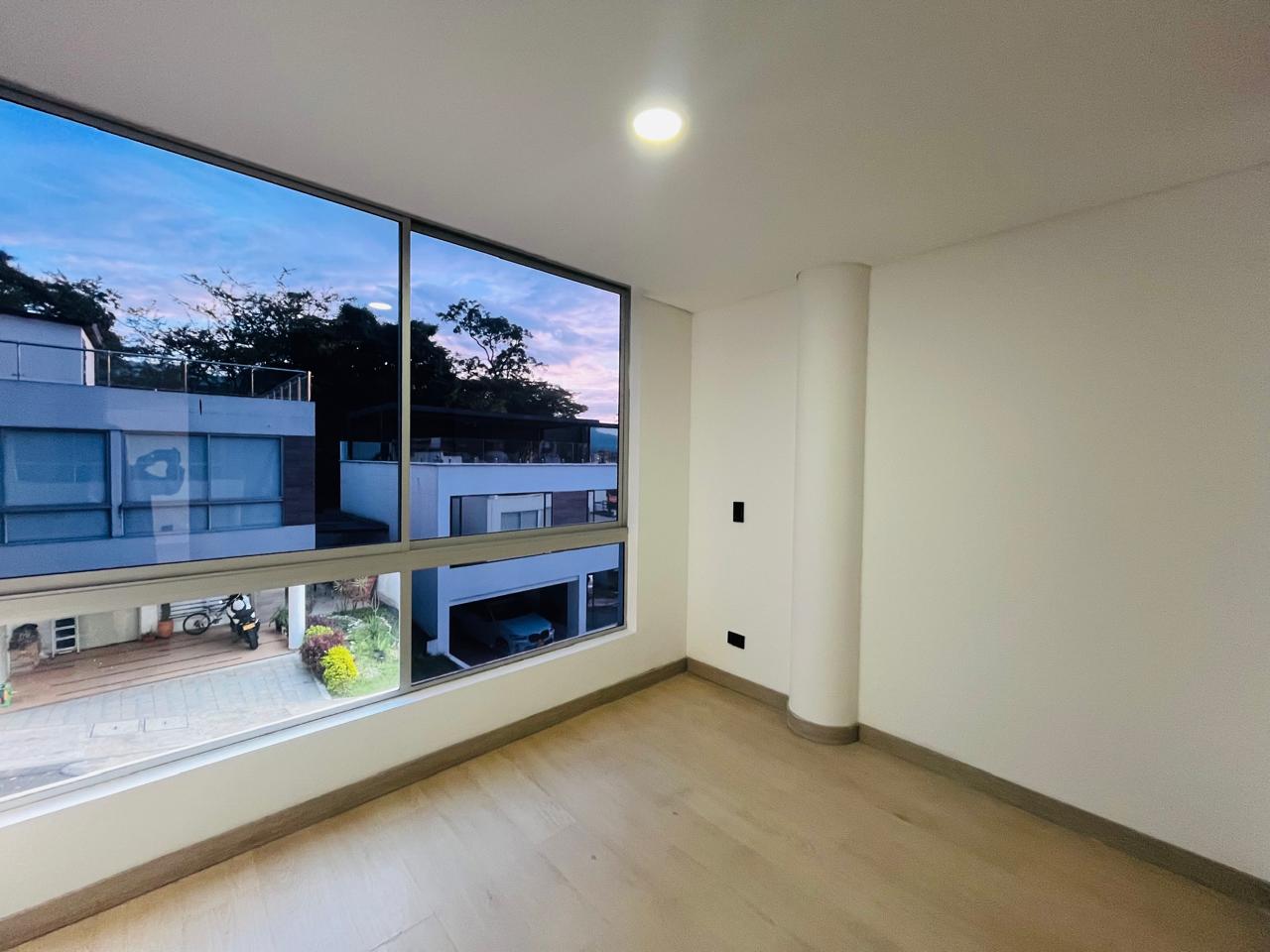 ARRIENDO CASA, ENVIGADO INTERMEDIA