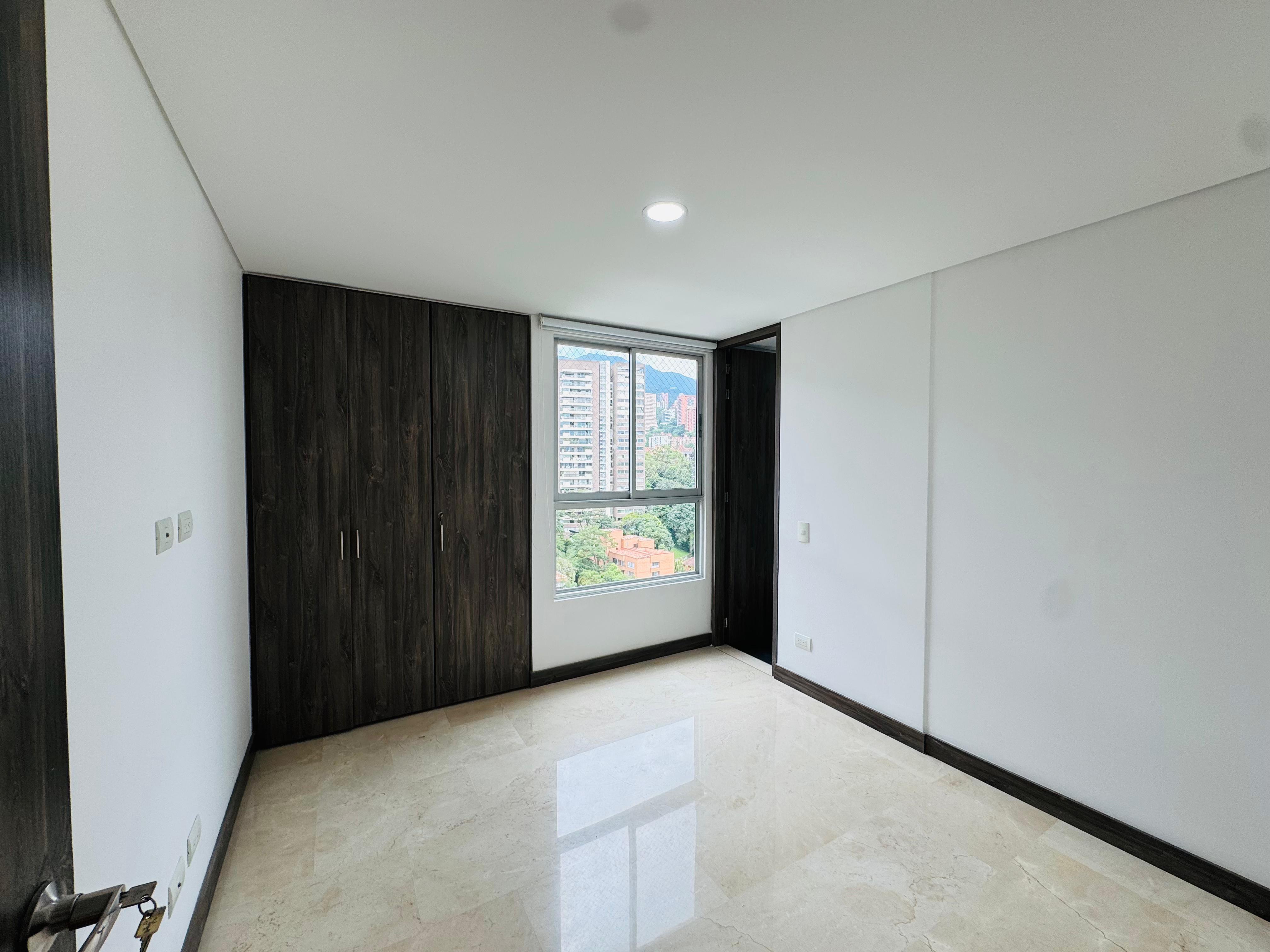 ARRIENDO APARTAMENTO - POBLADO LOMA DE LOS PARRA