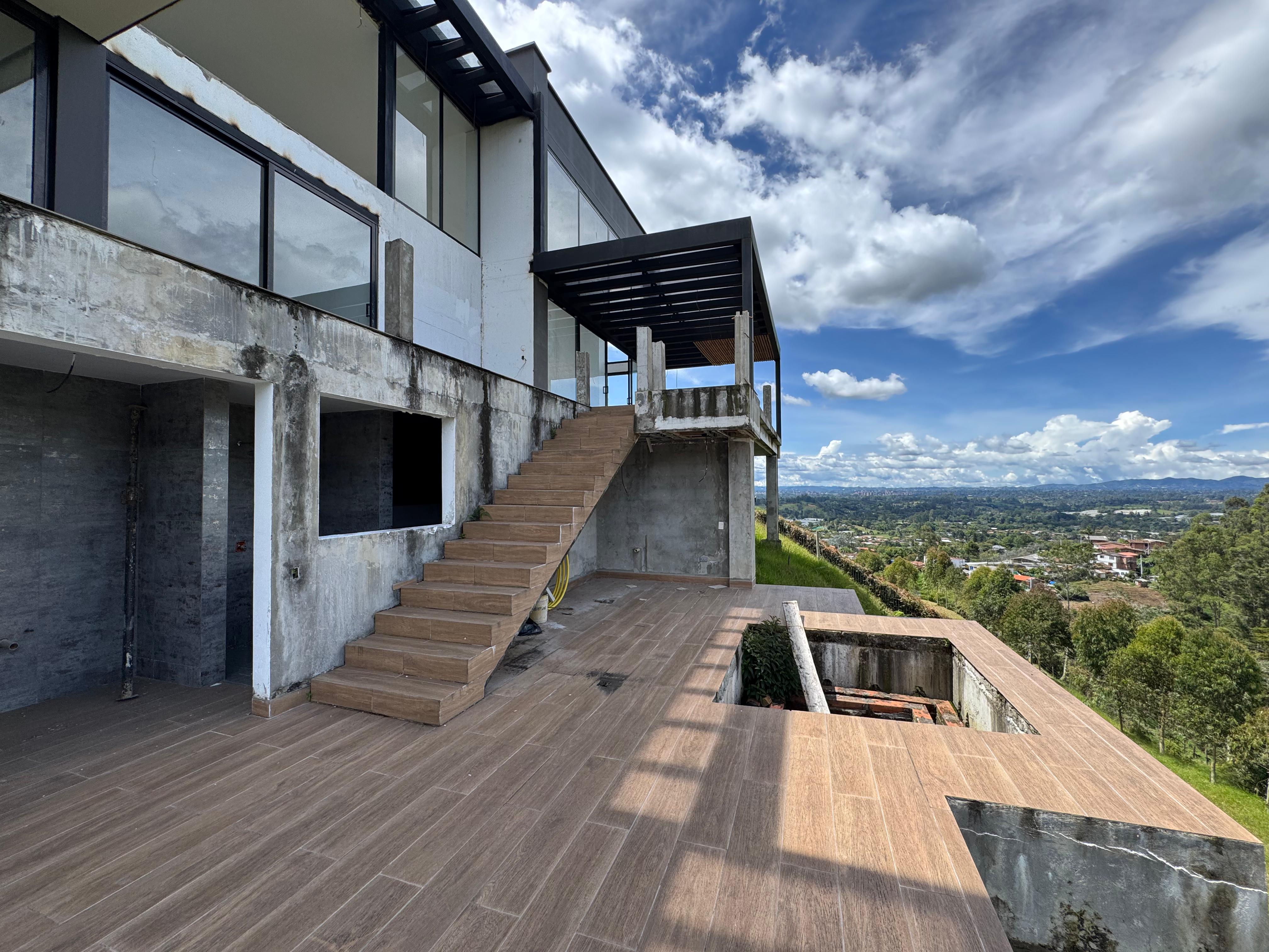 VENTA CASA EN PARCELACIÓN - LLANOGRANDE SECTOR CABECERAS