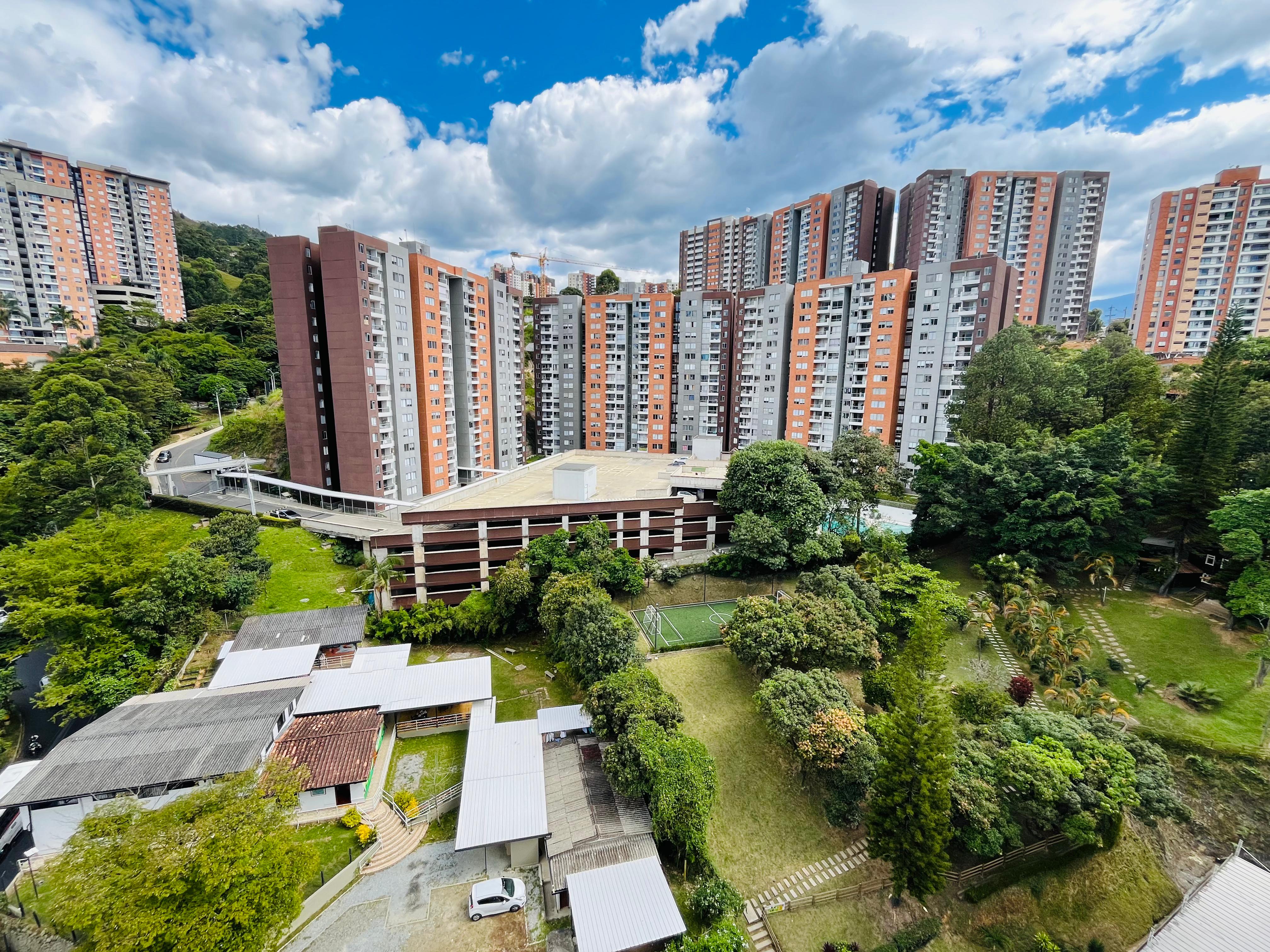 ARRIENDO APARTAMENTO - ENVIGADO LA CUENCA