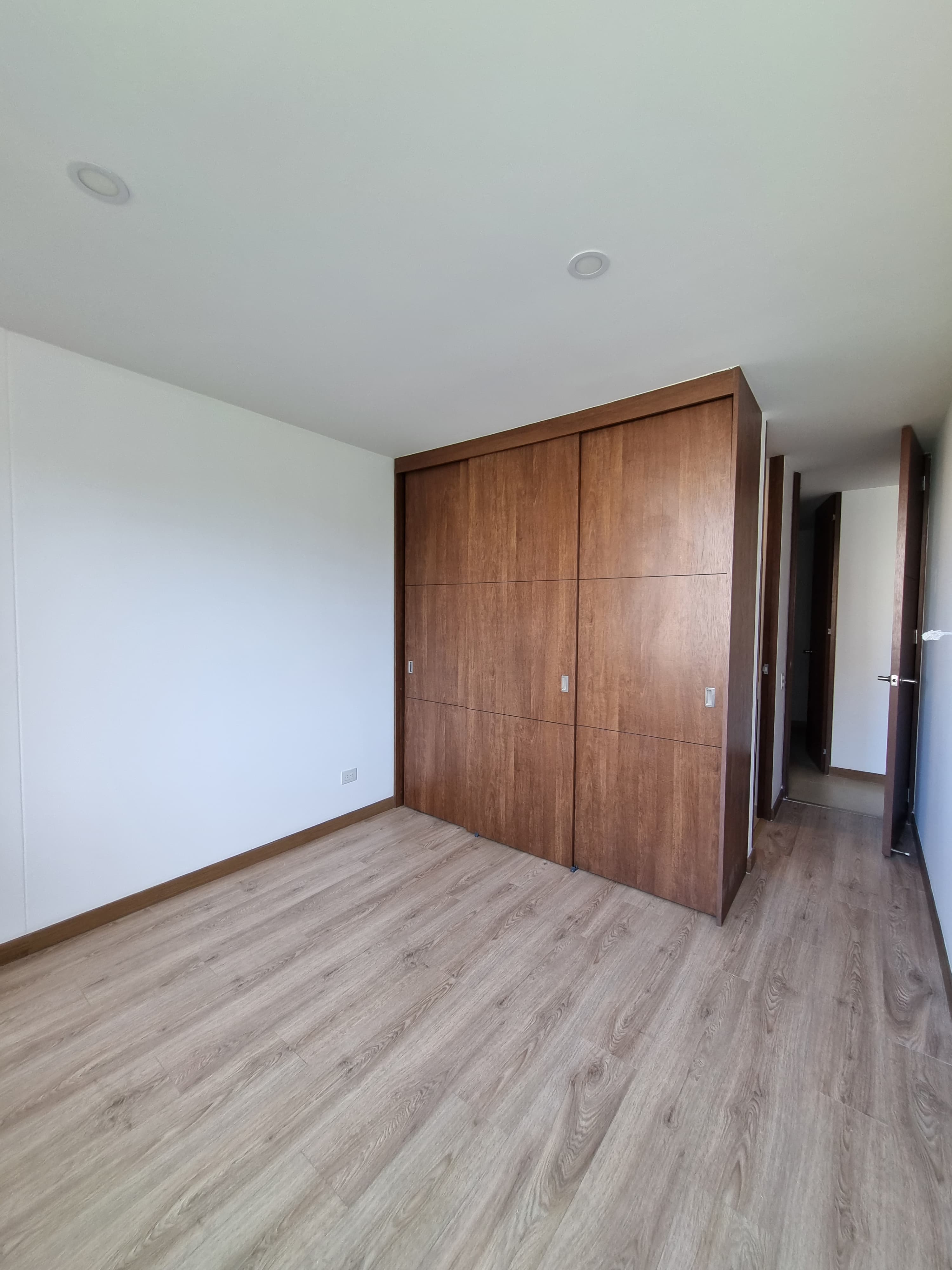 ARRIENDO APARTAMENTO - POBLADO LOS GONZALEZ