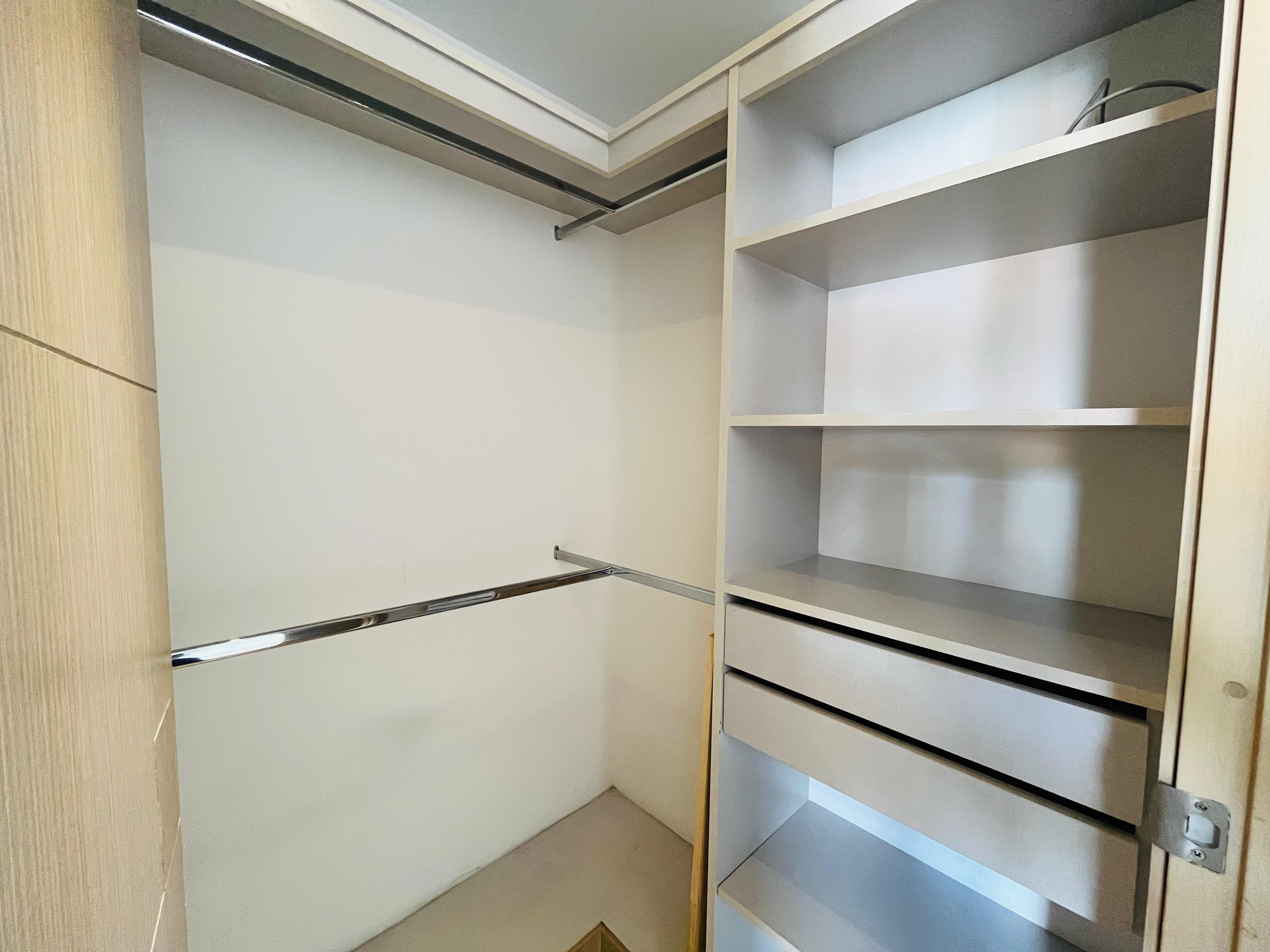 ARRIENDO APARTAMENTO - POBLADO TESORO