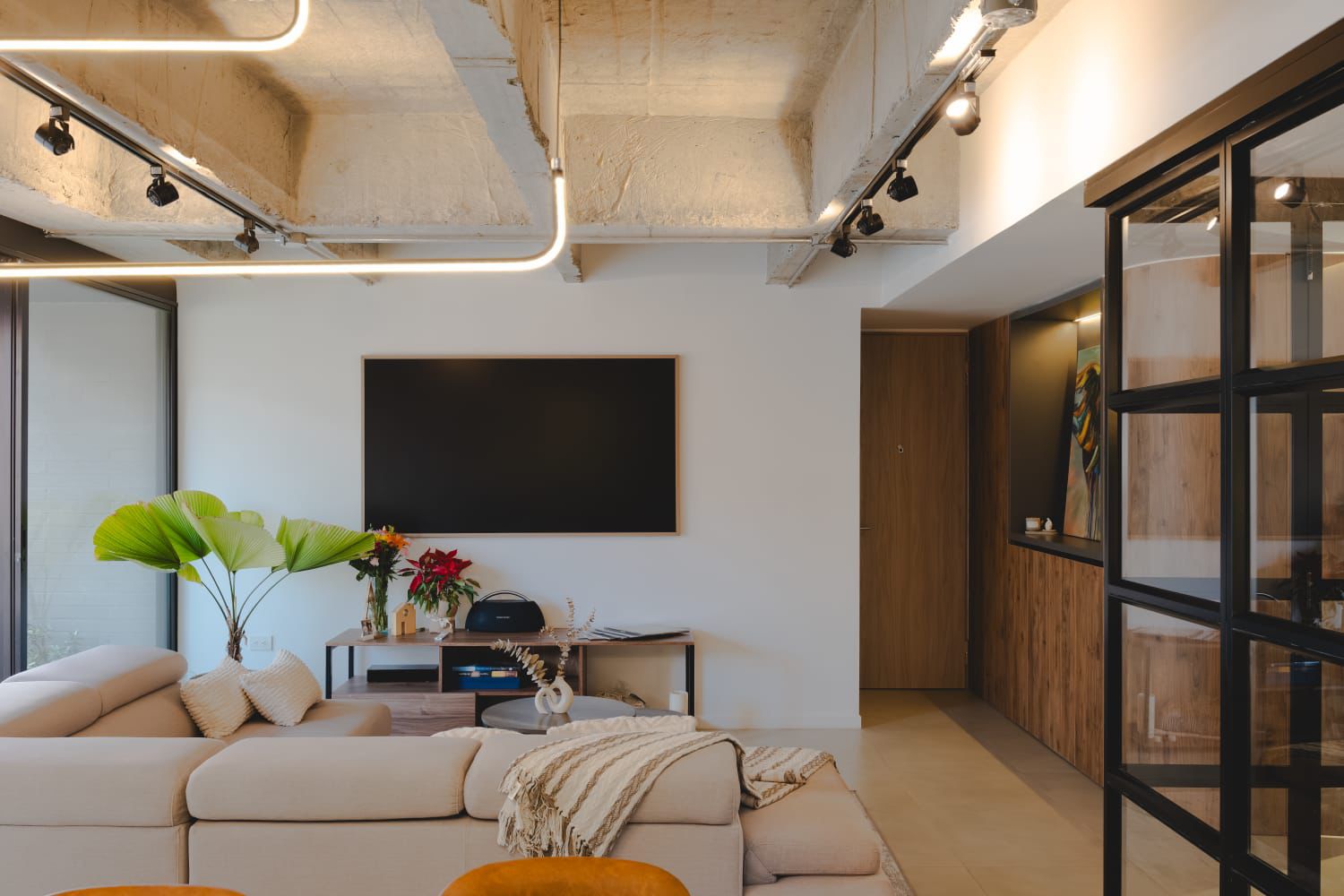 ARRIENDO APARTAMENTO AMOBLADO - CONQUISTADORES