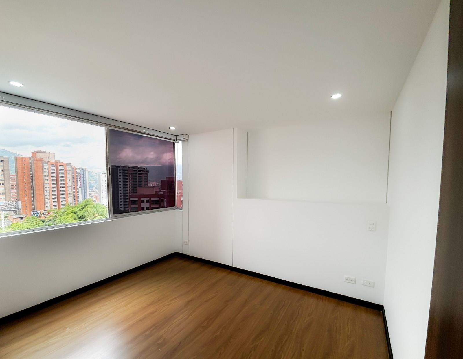 ARRIENDO APARTAMENTO - ENVIGADO ESMERALDAL