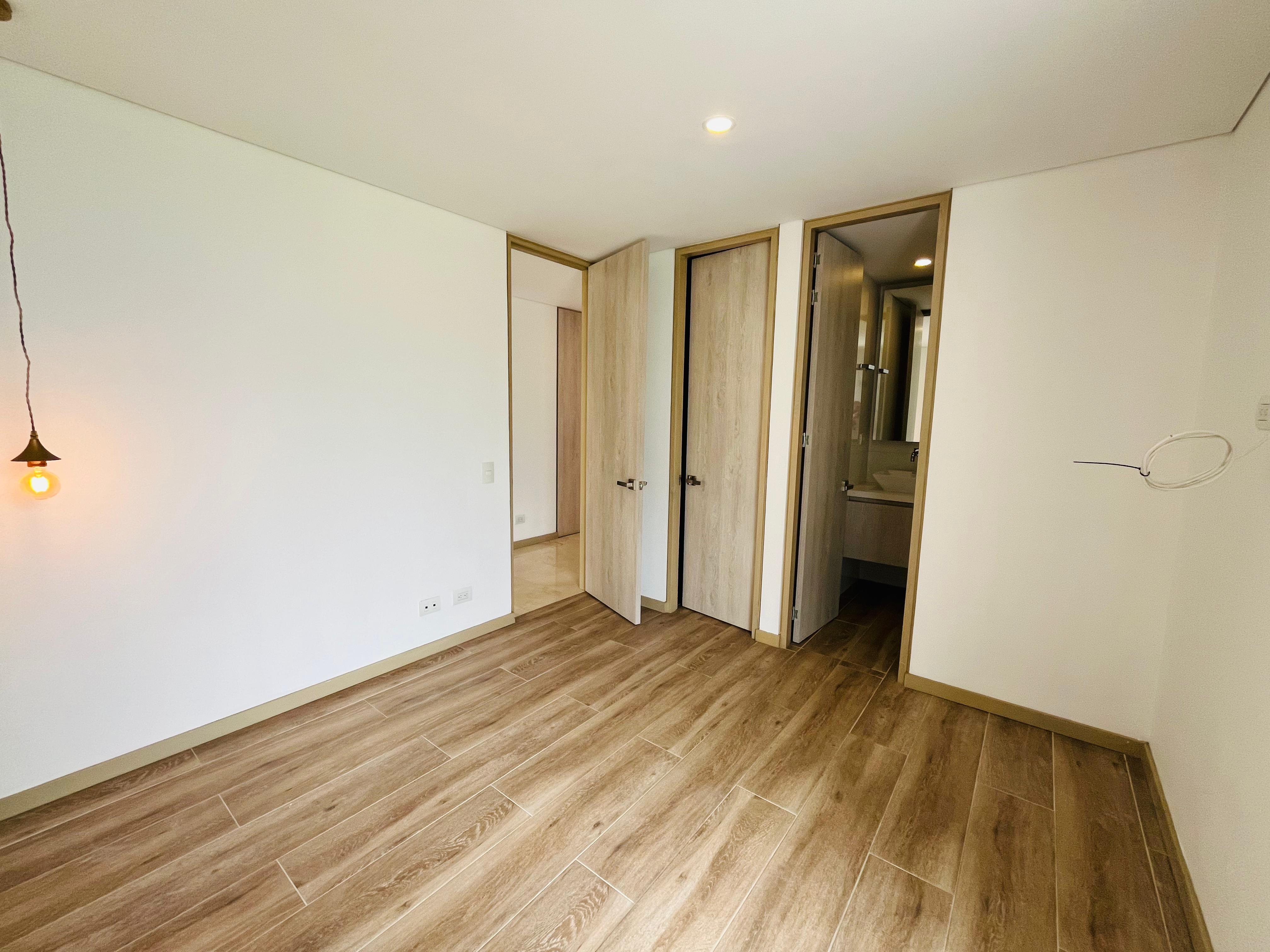 ARRIENDO APARTAMENTO - ENVIGADO LOMA DE LAS BRUJAS