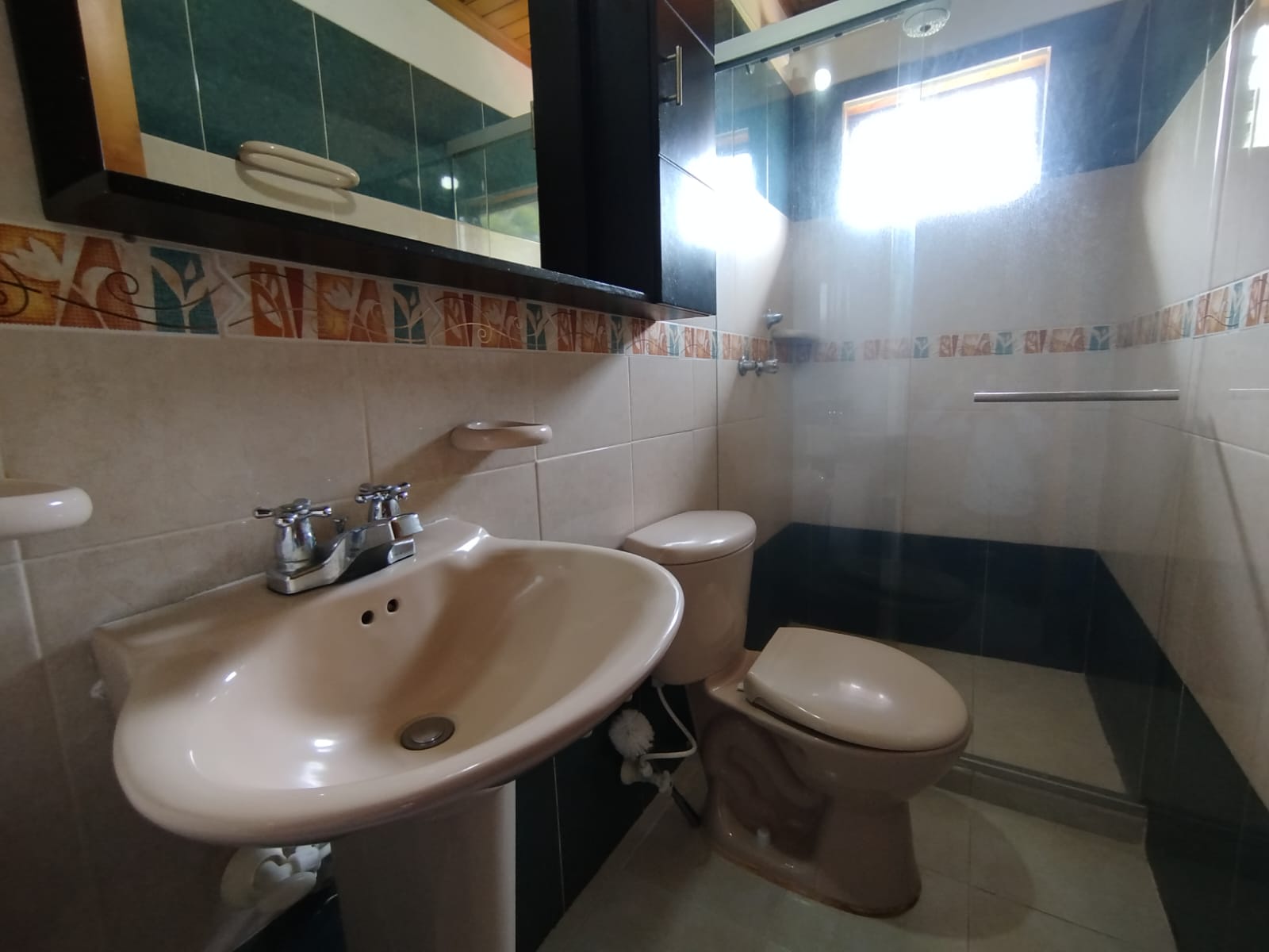 ARRIENDO CASA CAMPESTRE - COPACABANA VEREDA LA VETA