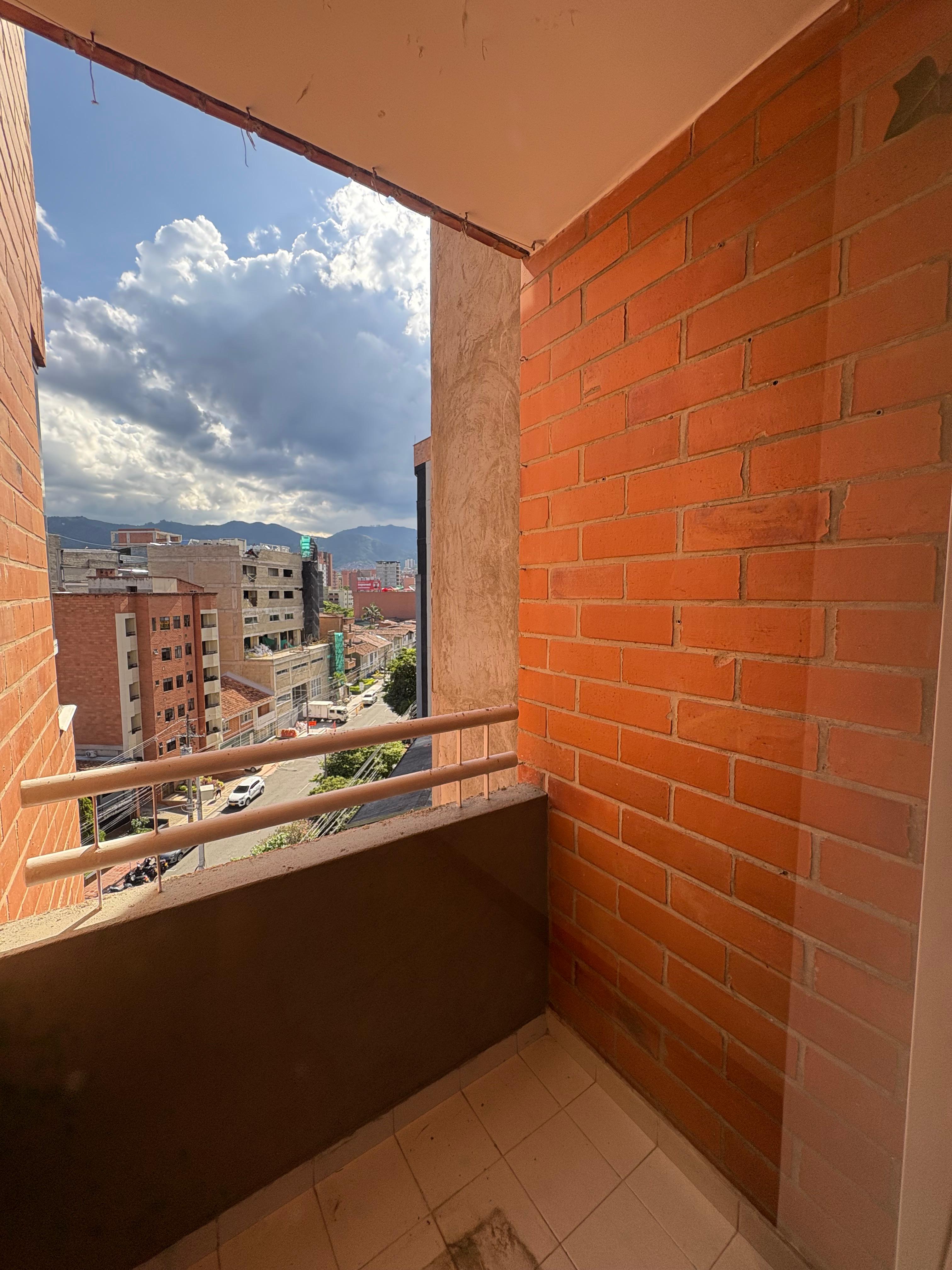 ARRIENDO APARTAMENTO, LAURELES