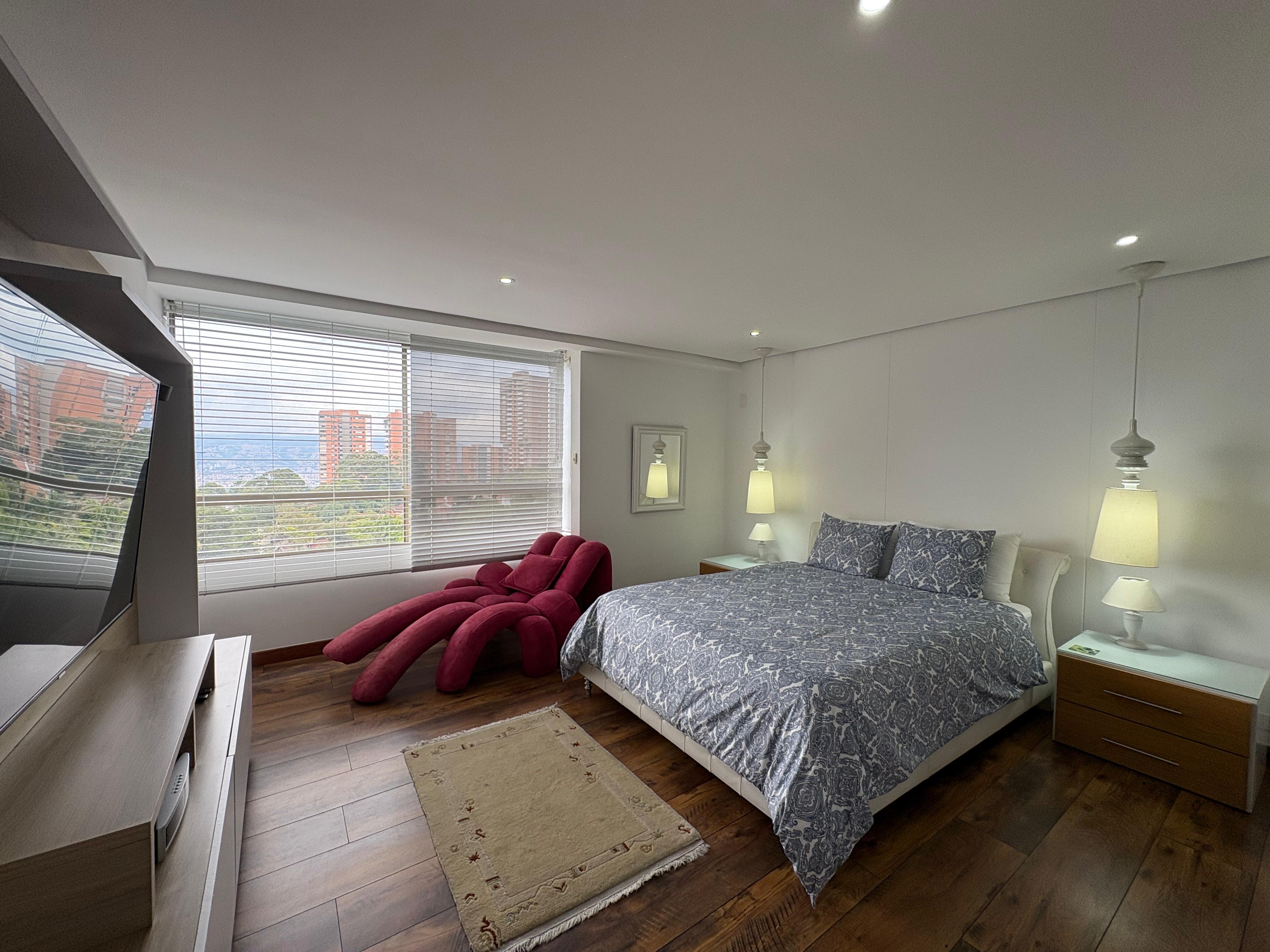 ARRIENDO APARTAMENTO POBLADO CALERA, AMOBLADO Y DESOCUPADO