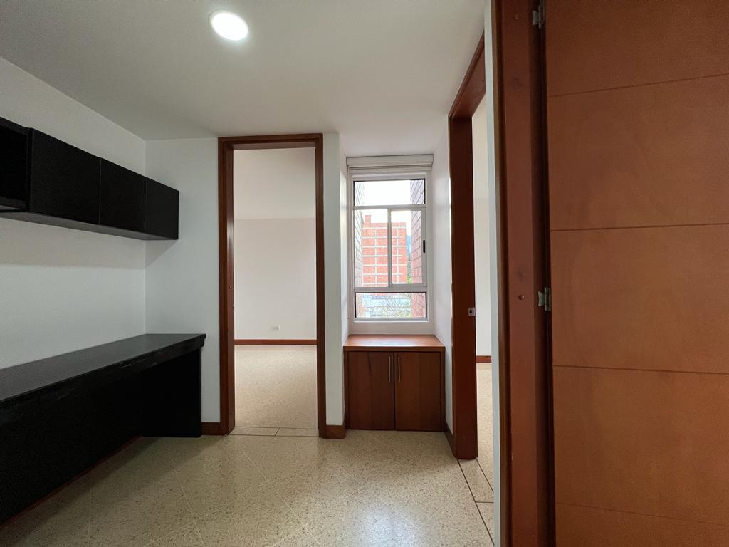 ARRIENDO APARTAMENTO LAURELES