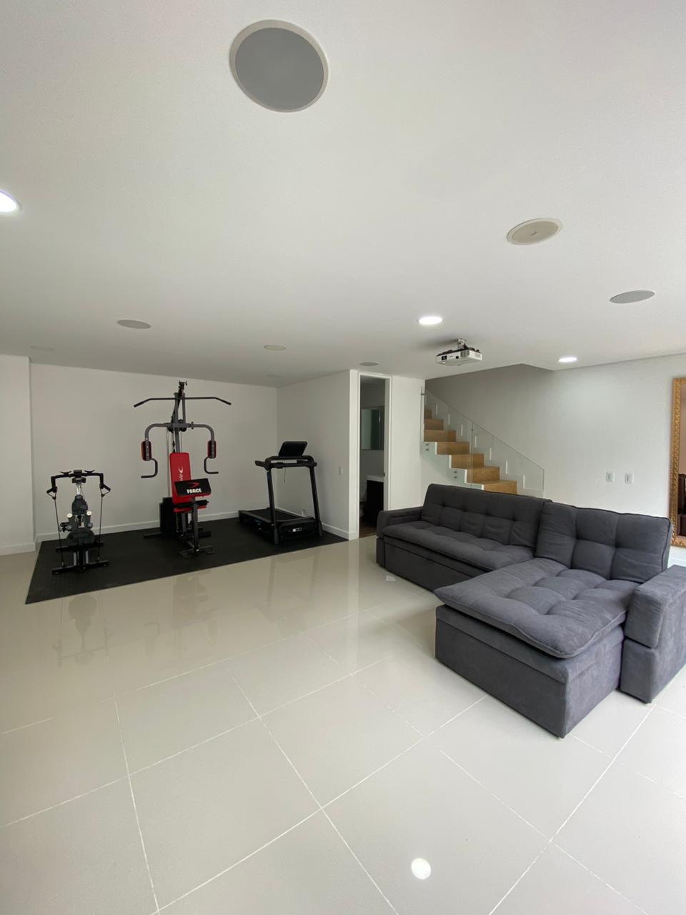 ARRIENDO CASA - ENVIGADO LOMA DEL CHOCHO