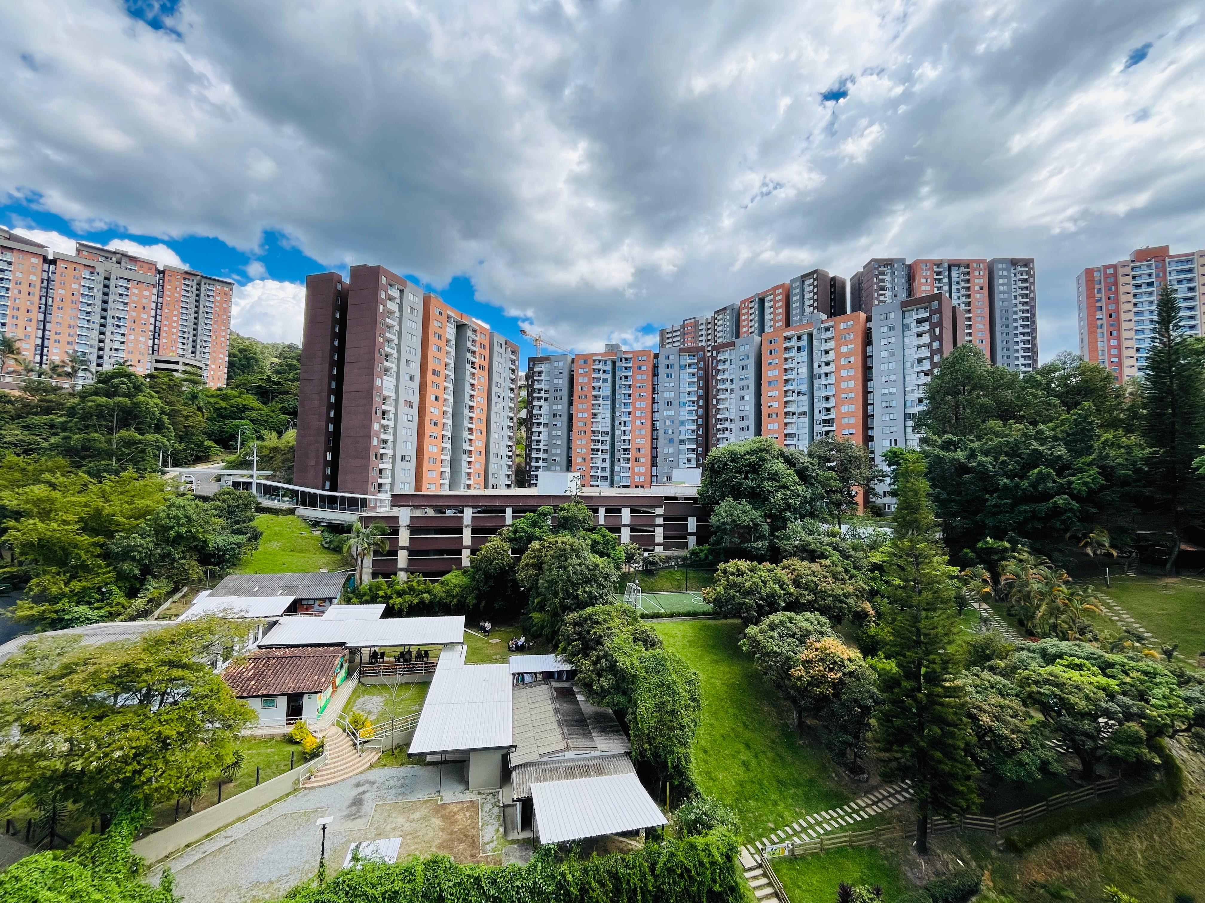 ARRIENDO APARTAMENTO - ENVIGADO LA CUENCA